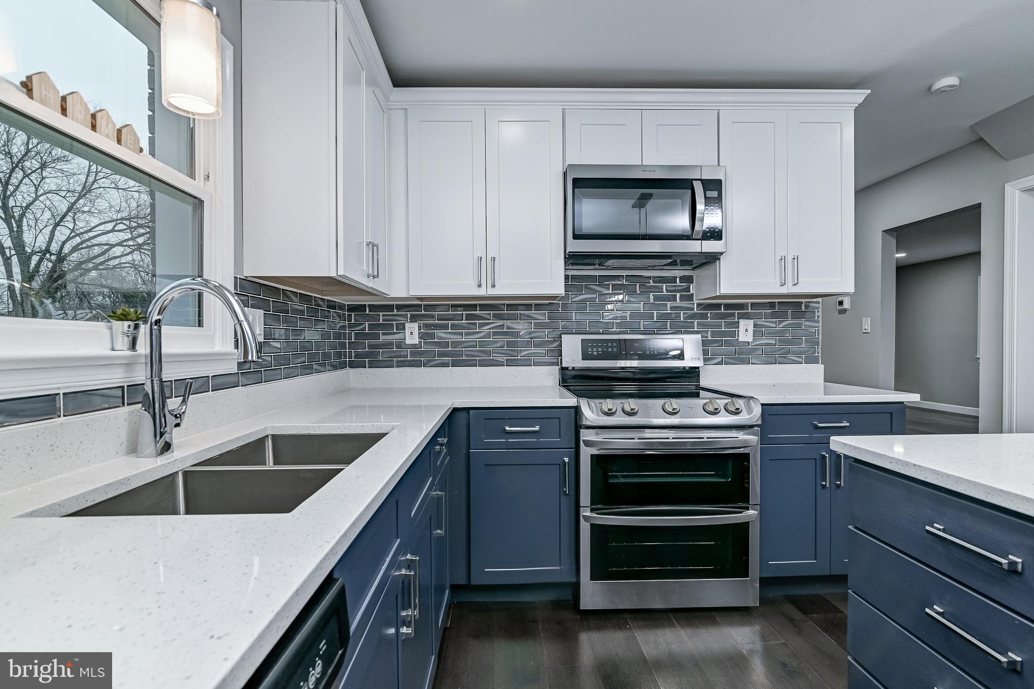 RIVERDALE - Residential