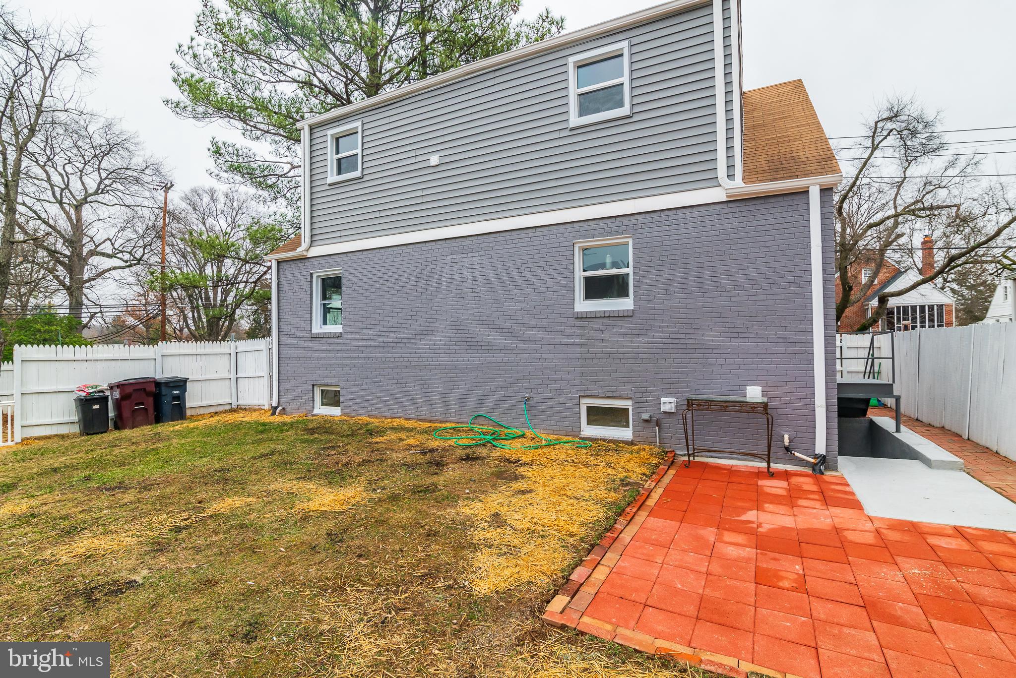 RIVERDALE - Residential