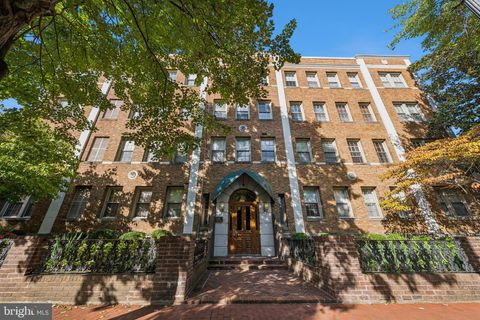 18 9TH STREET NE 304 WASHINGTON DC 20002