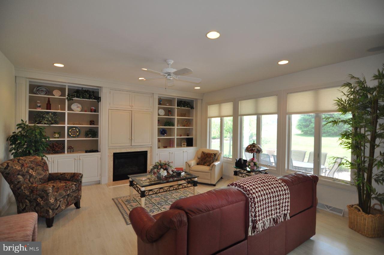 SPANGLER MEADOWS - Residential