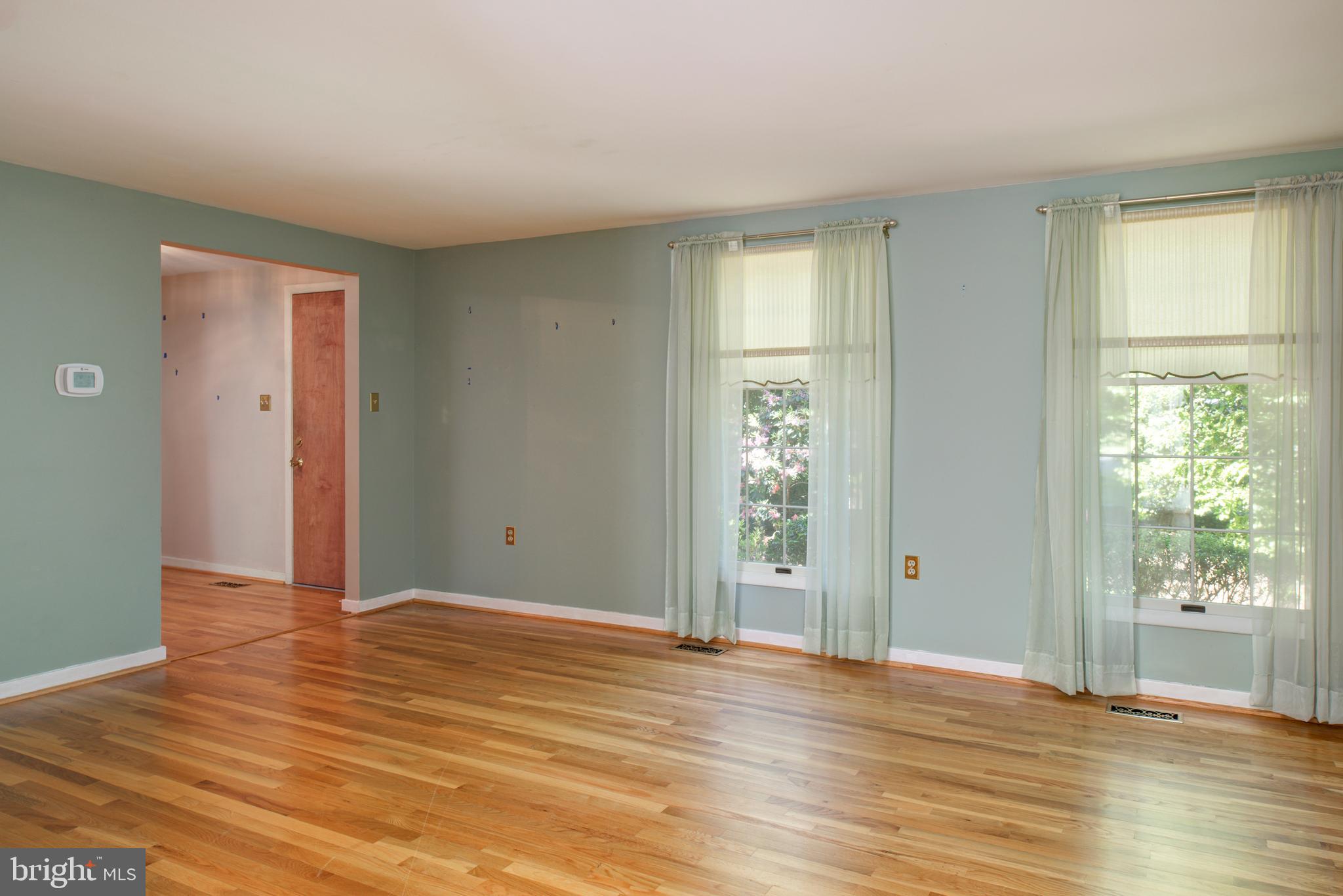 RESTON - Residential