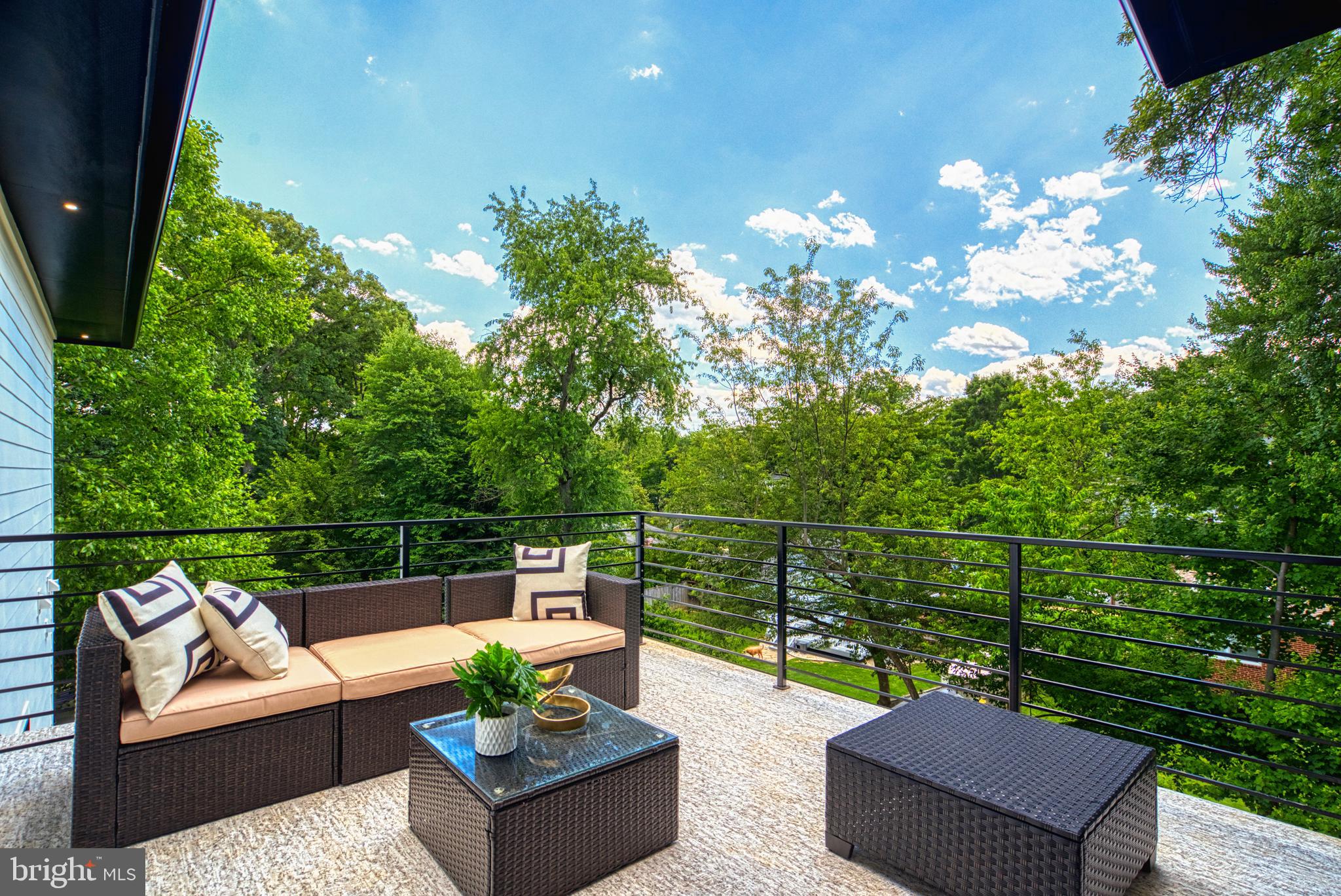 DEVON PARK - Residential