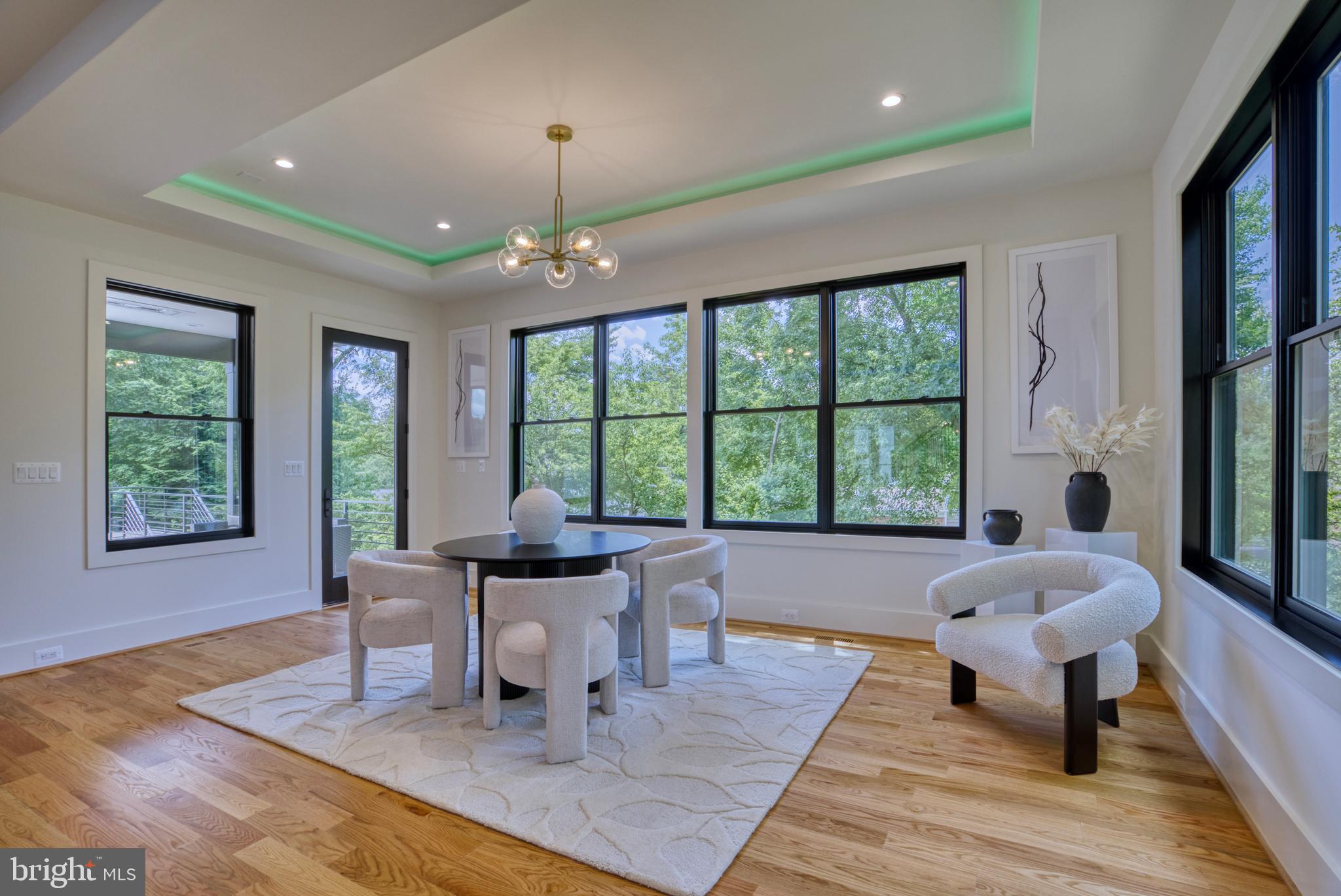 DEVON PARK - Residential