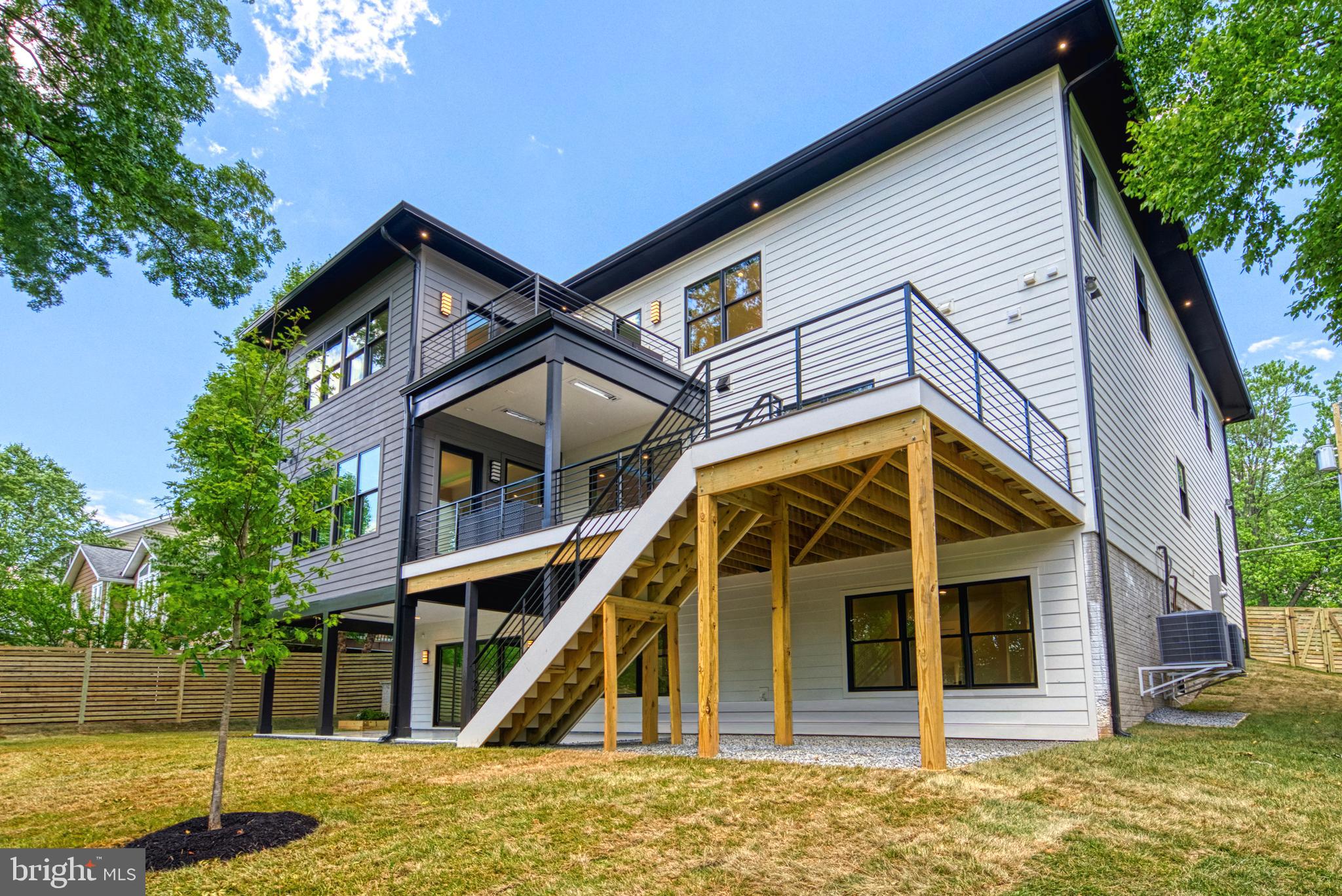 DEVON PARK - Residential