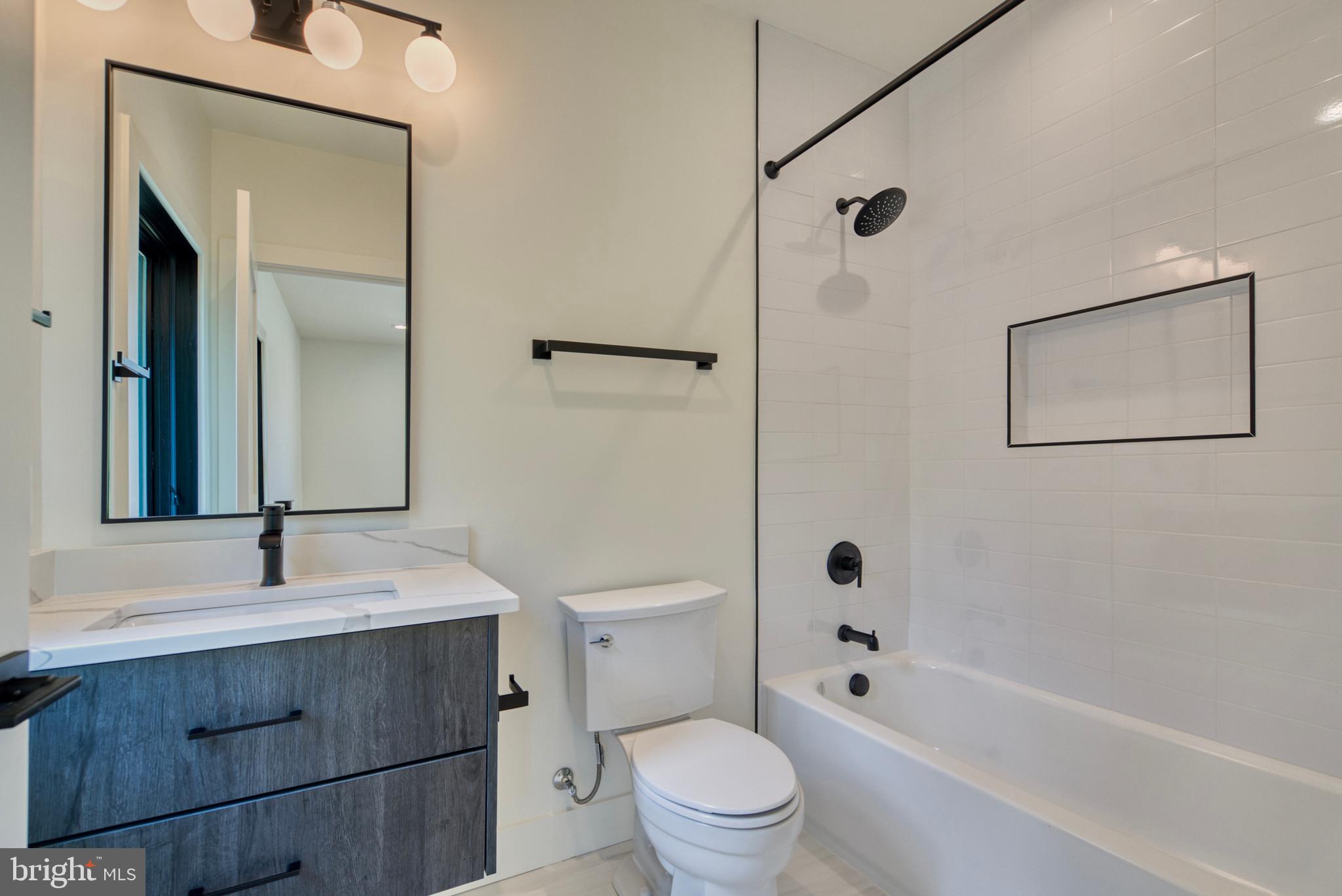 DEVON PARK - Residential