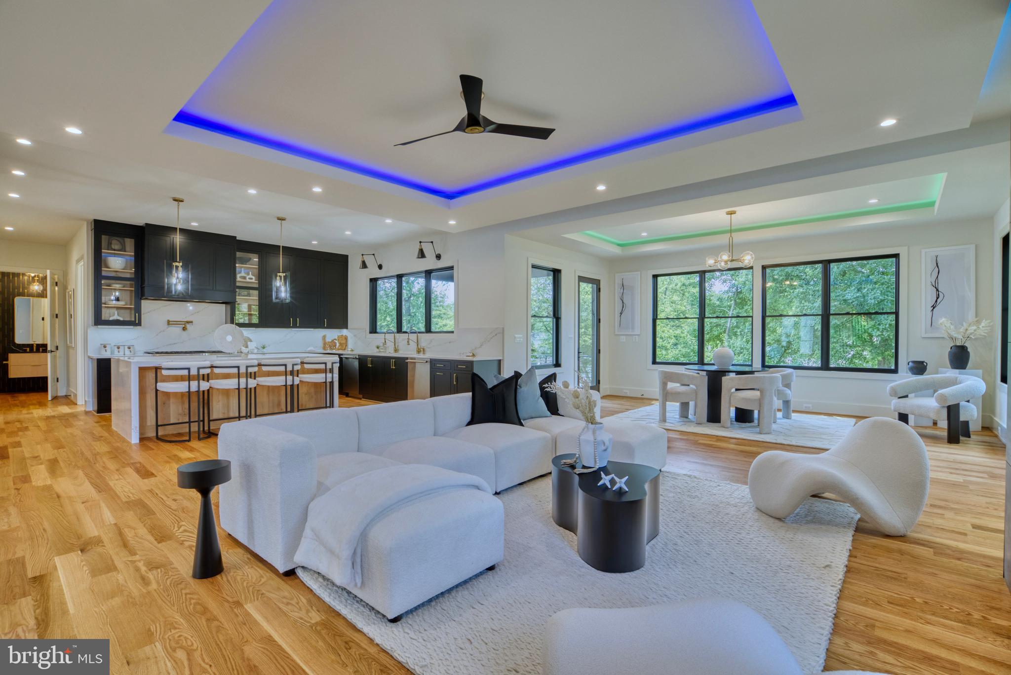 DEVON PARK - Residential