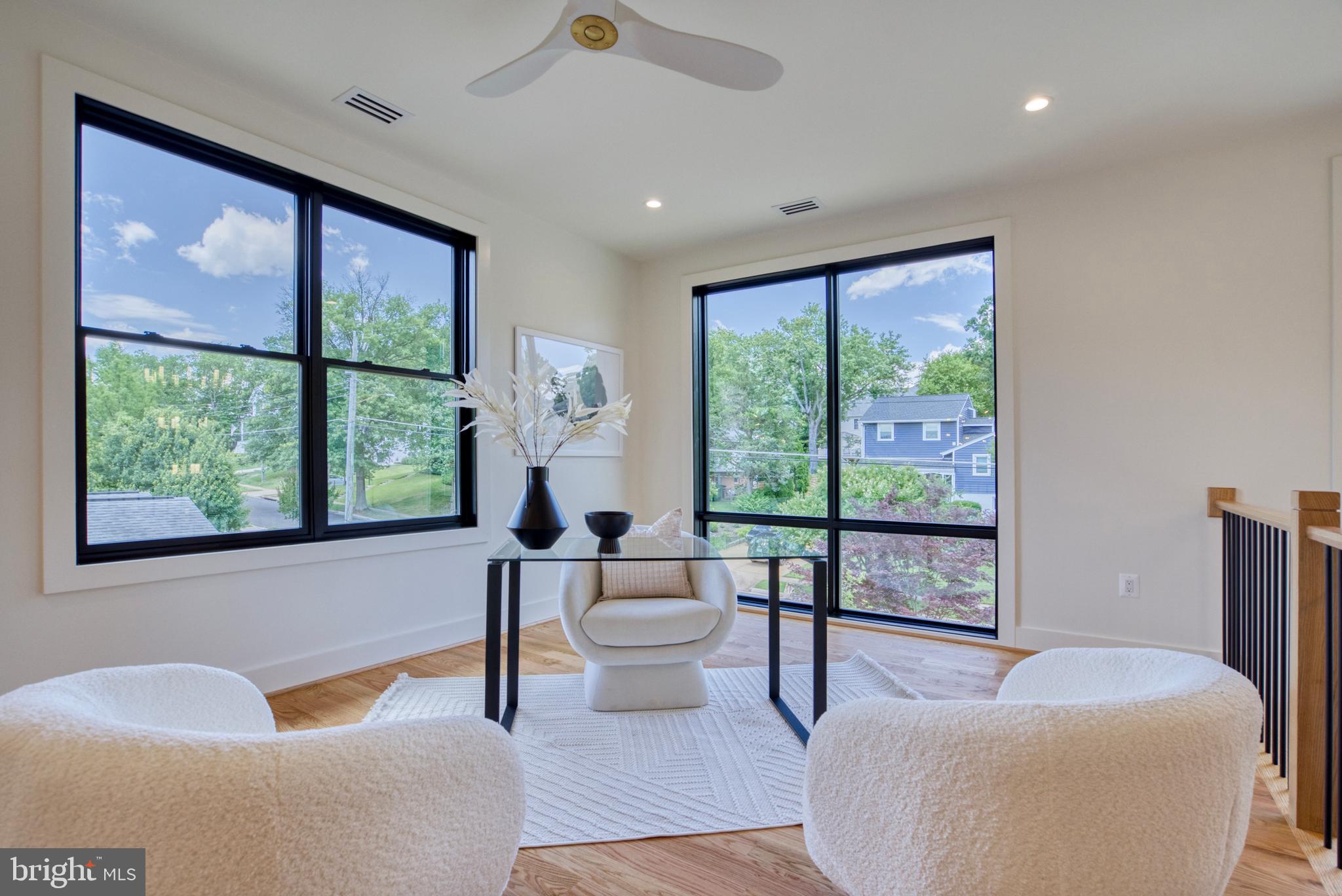 DEVON PARK - Residential