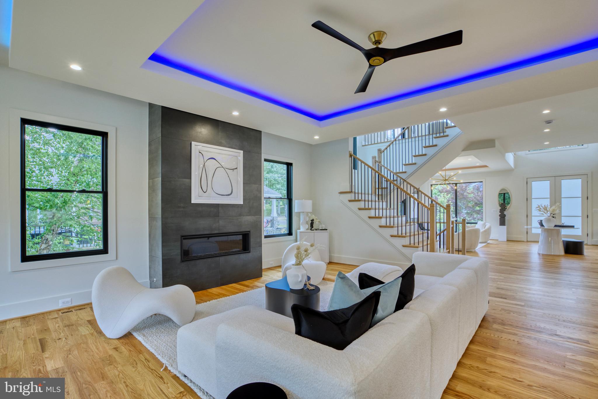 DEVON PARK - Residential