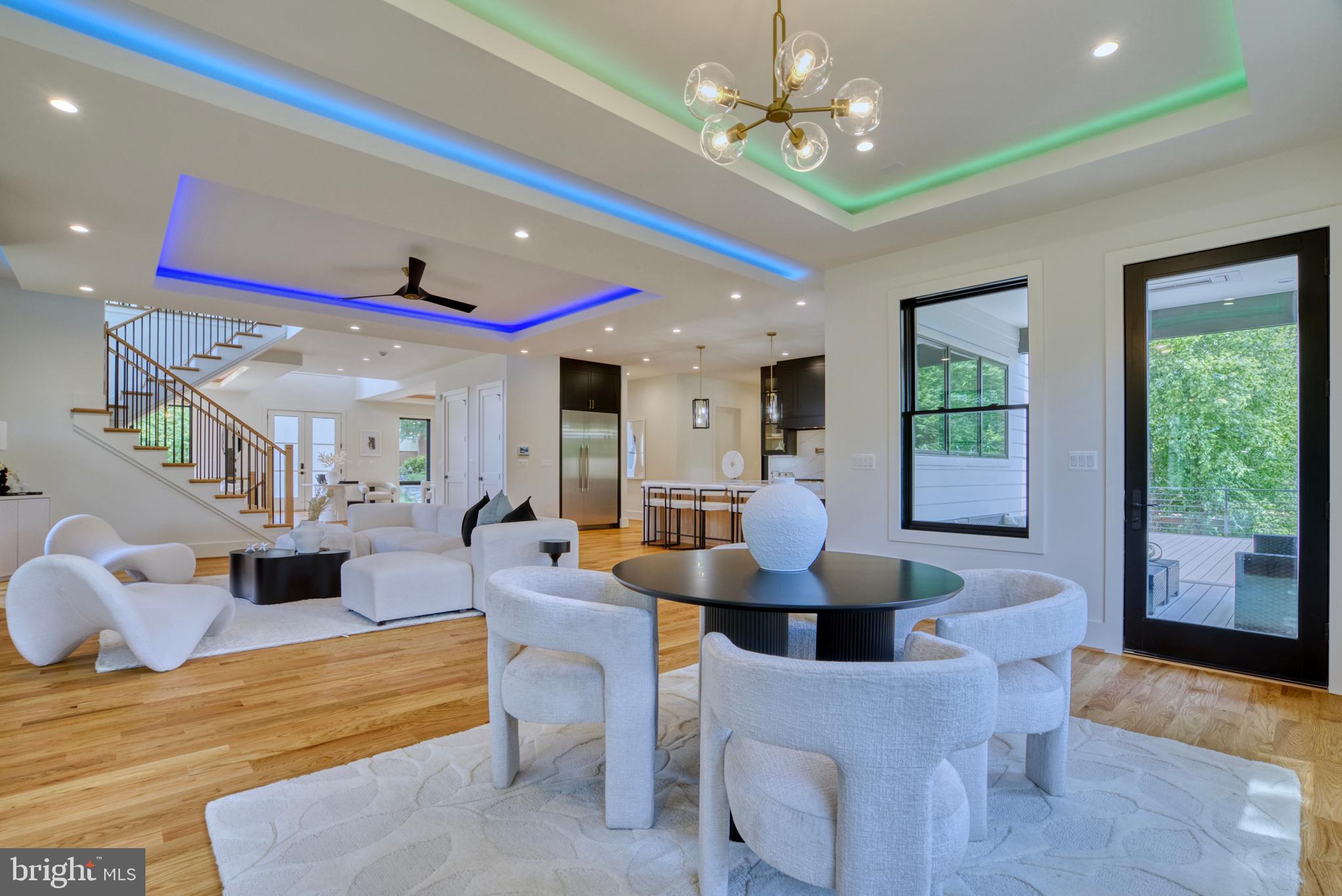 DEVON PARK - Residential