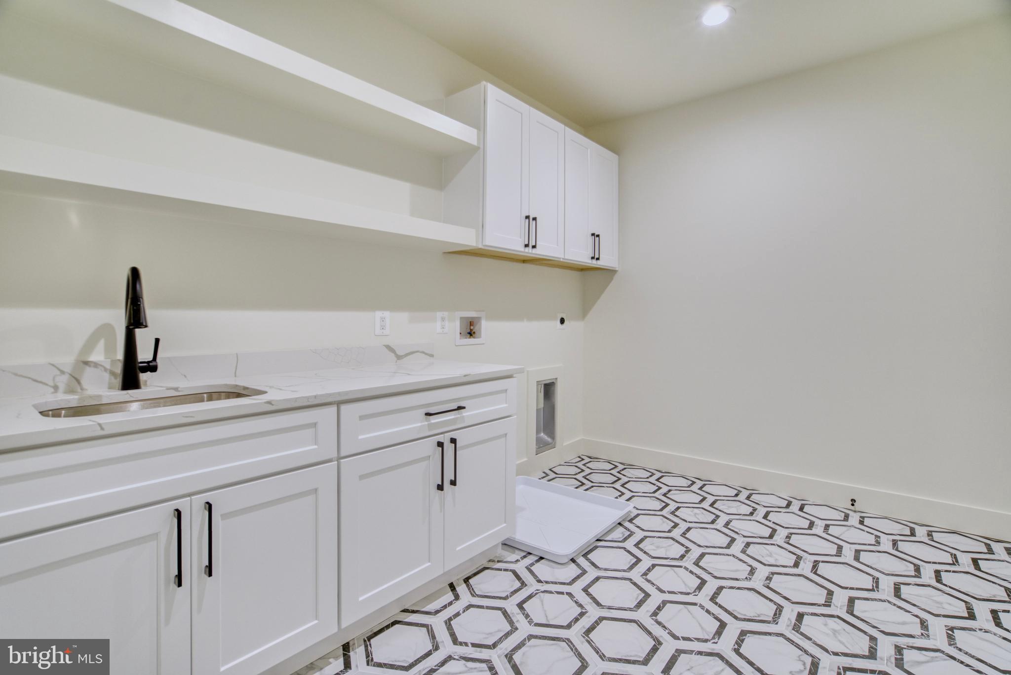 DEVON PARK - Residential