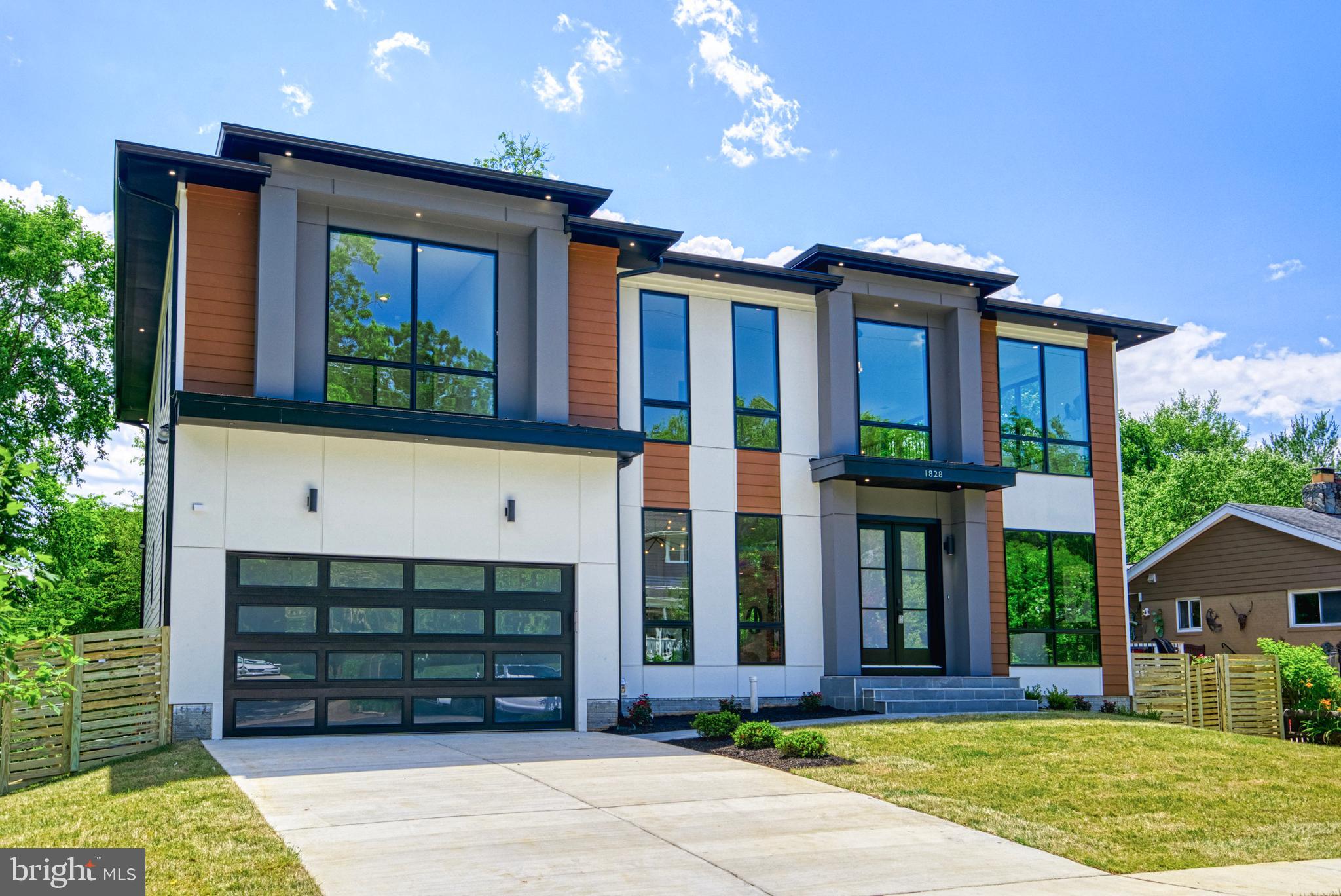 DEVON PARK - Residential