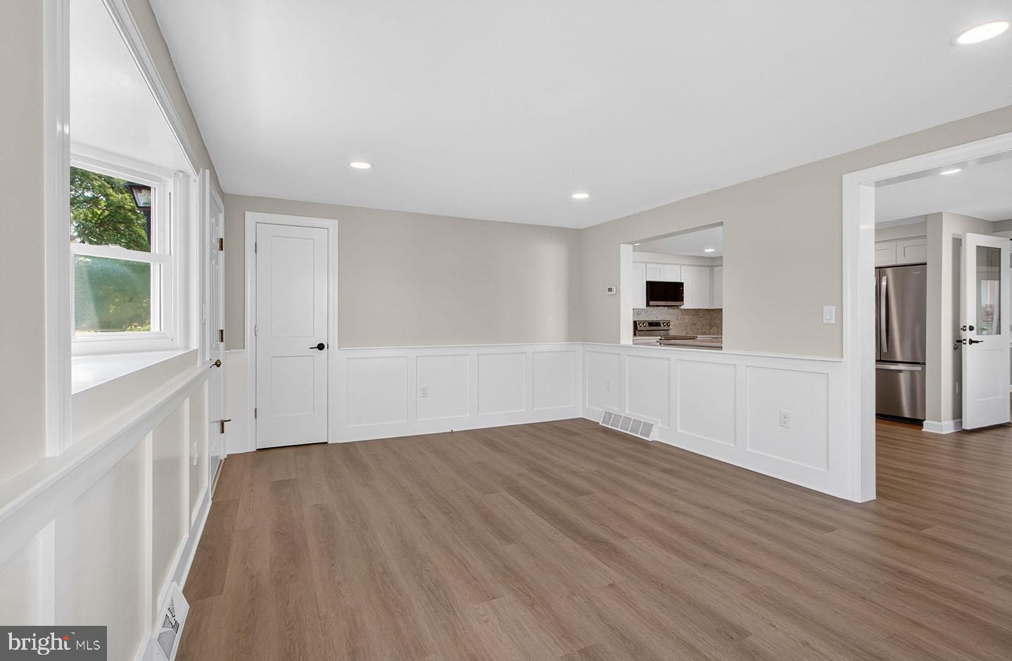 BEACHFIELD - Residential