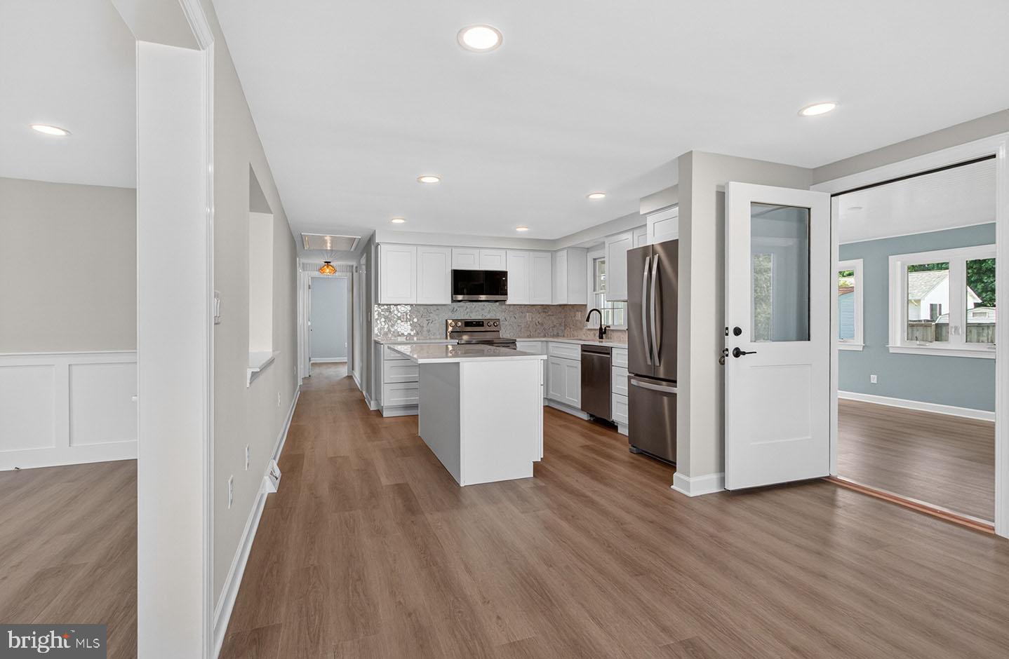 BEACHFIELD - Residential
