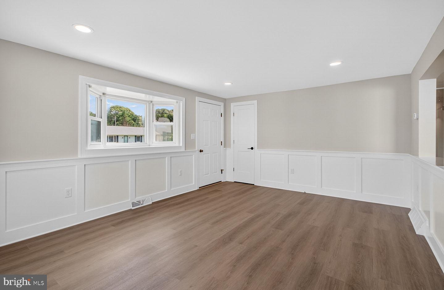 BEACHFIELD - Residential