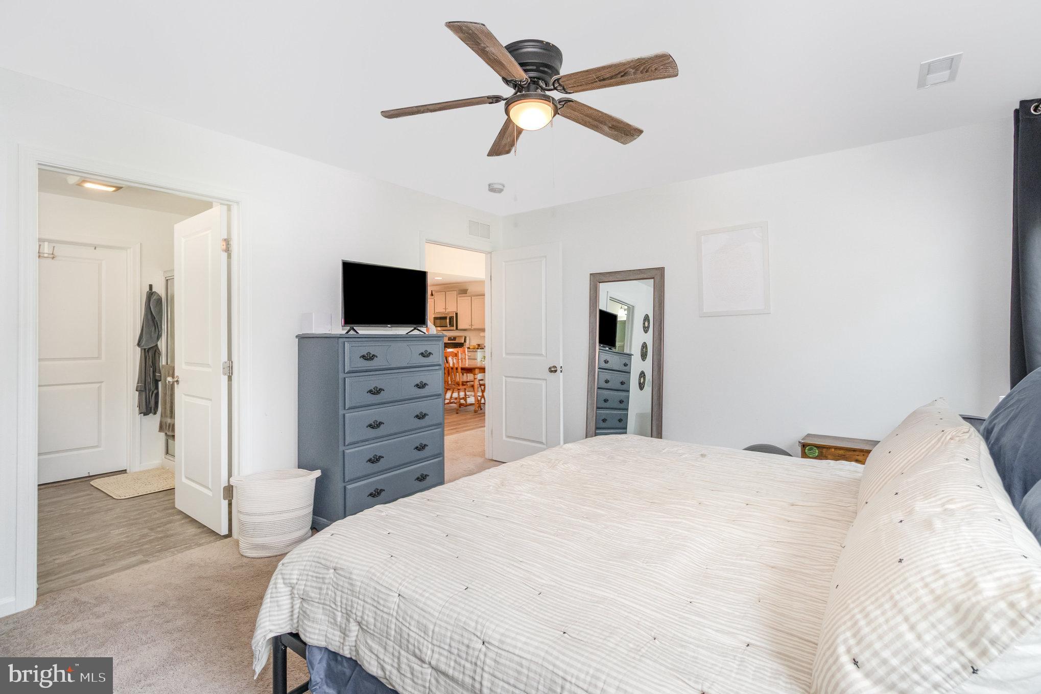 DICKINSON PLACE - Residential