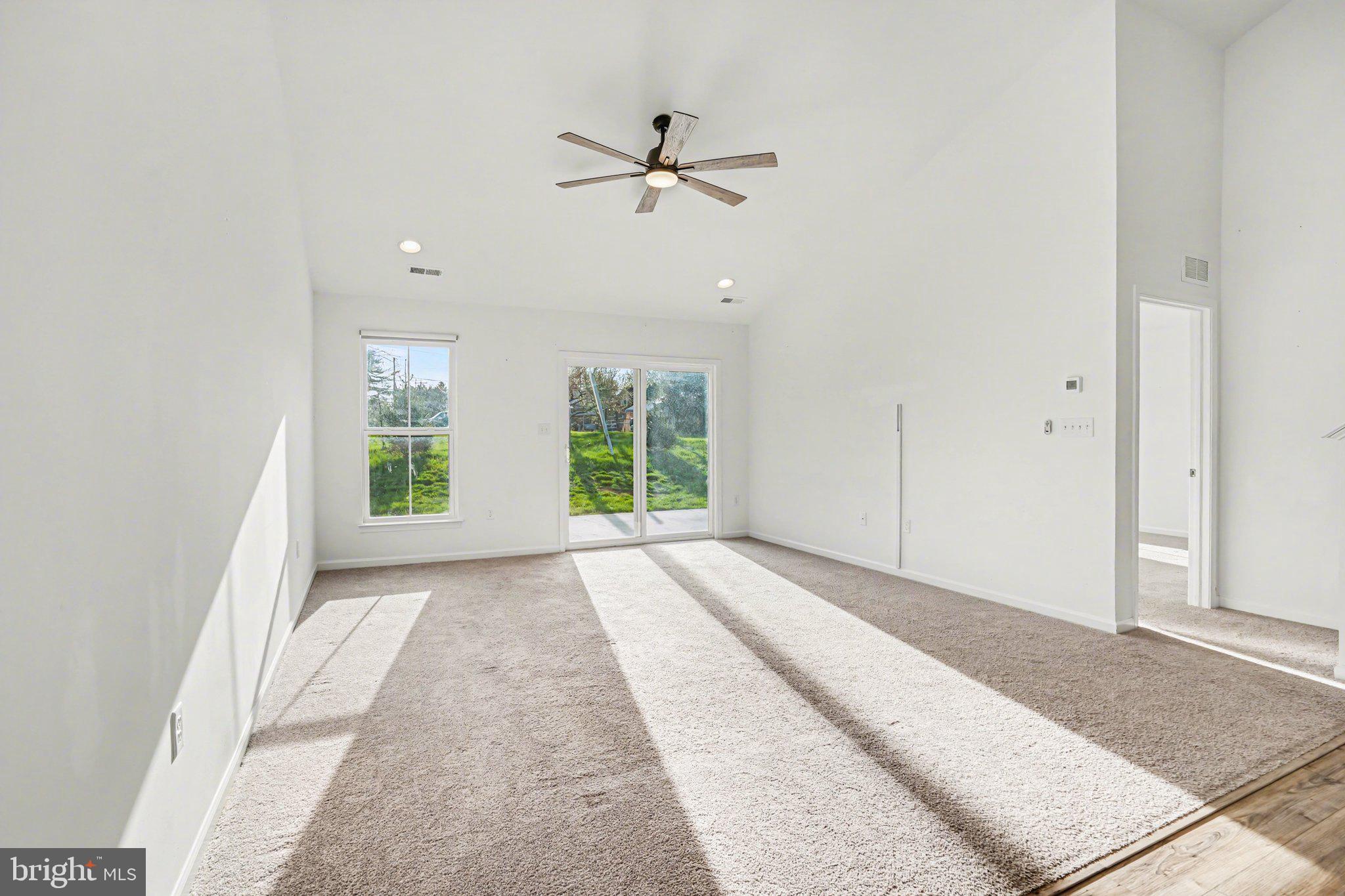 DICKINSON PLACE - Residential