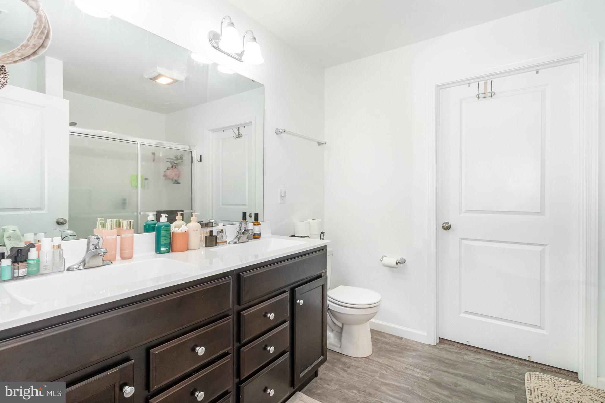 DICKINSON PLACE - Residential