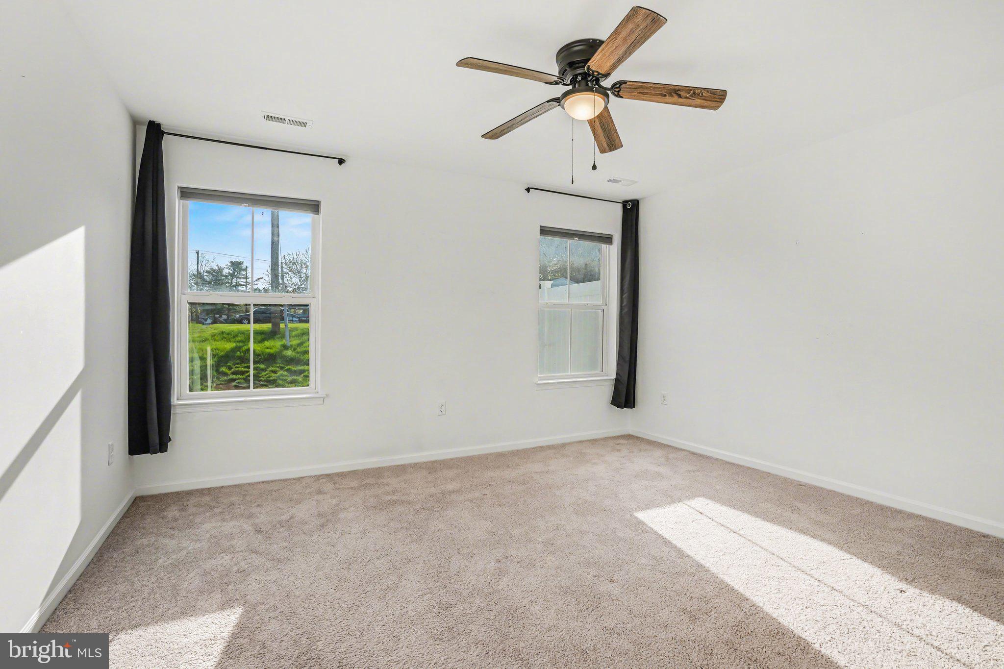 DICKINSON PLACE - Residential