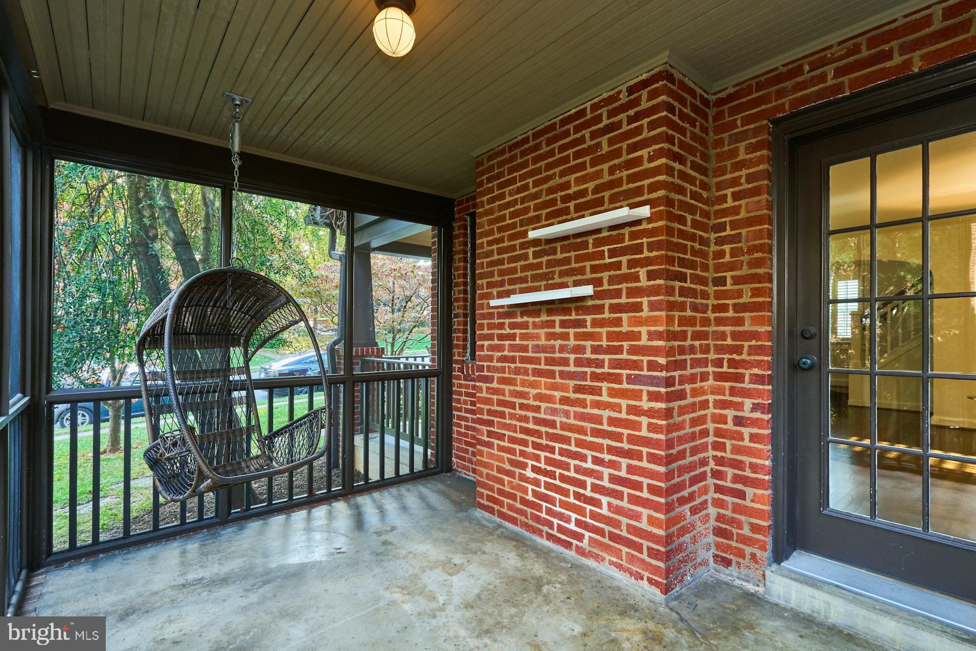 MADISON MANOR - Residential