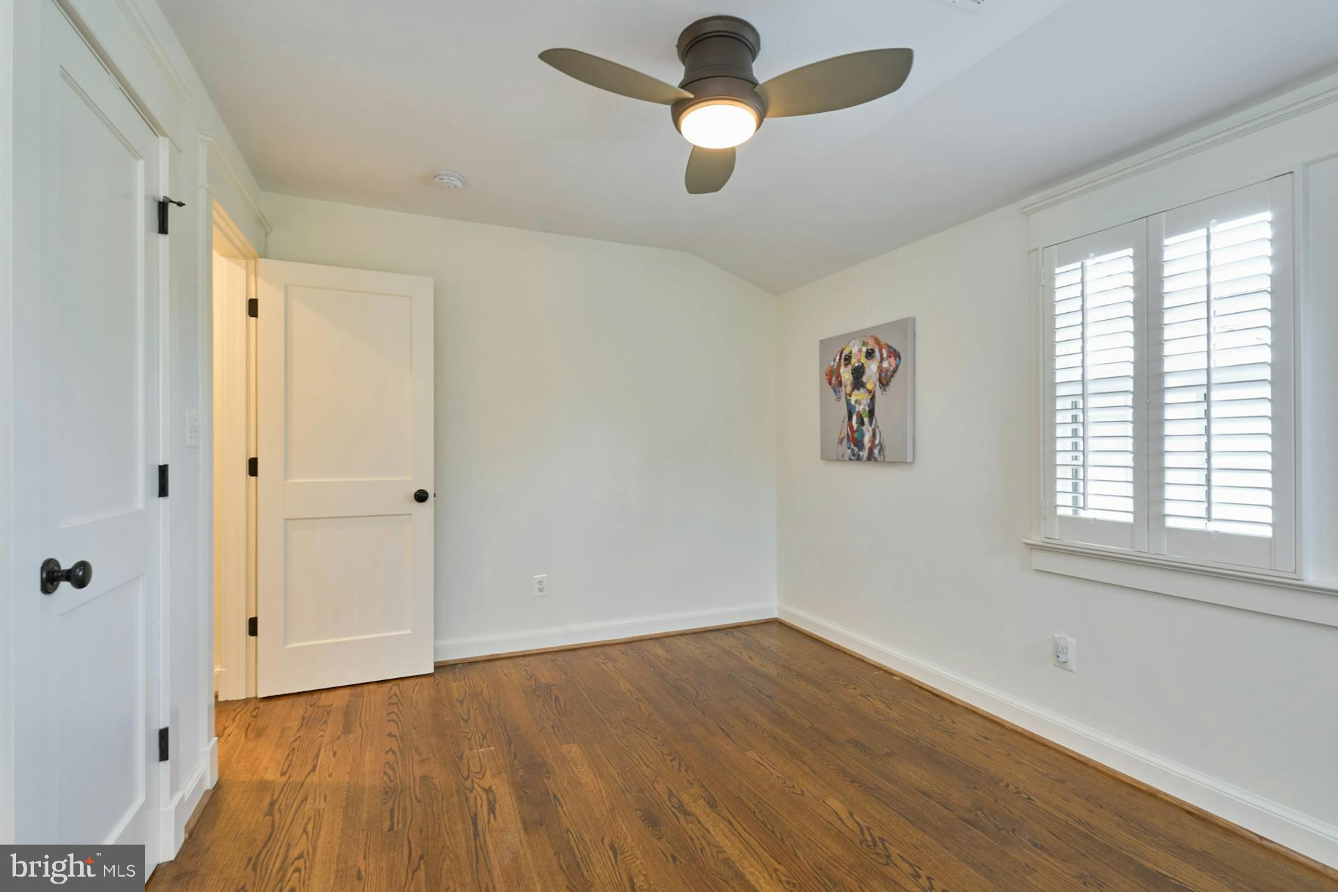 MADISON MANOR - Residential