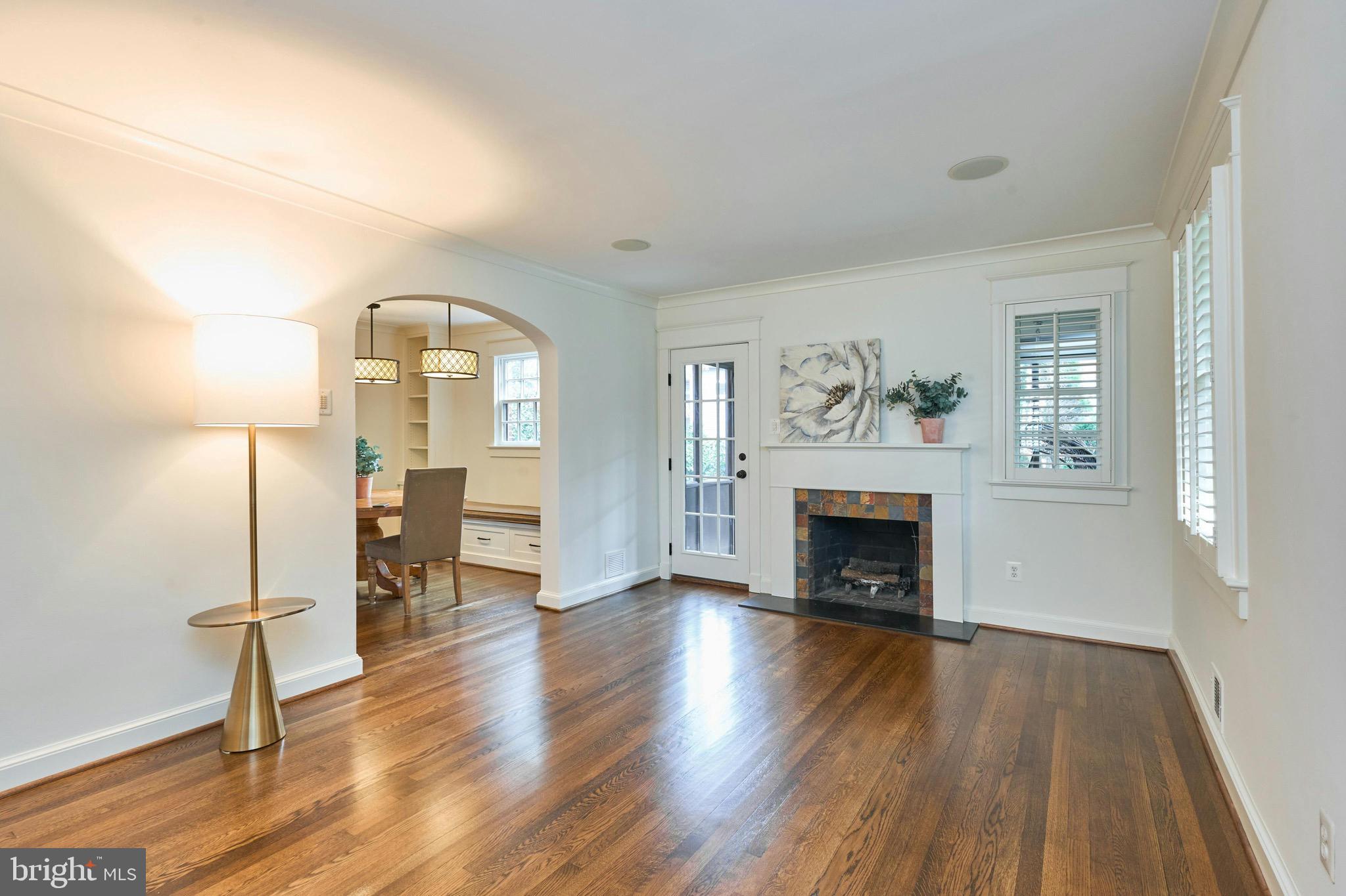 MADISON MANOR - Residential