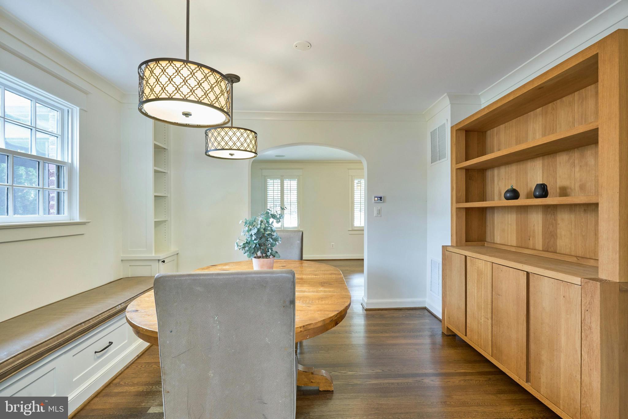 MADISON MANOR - Residential