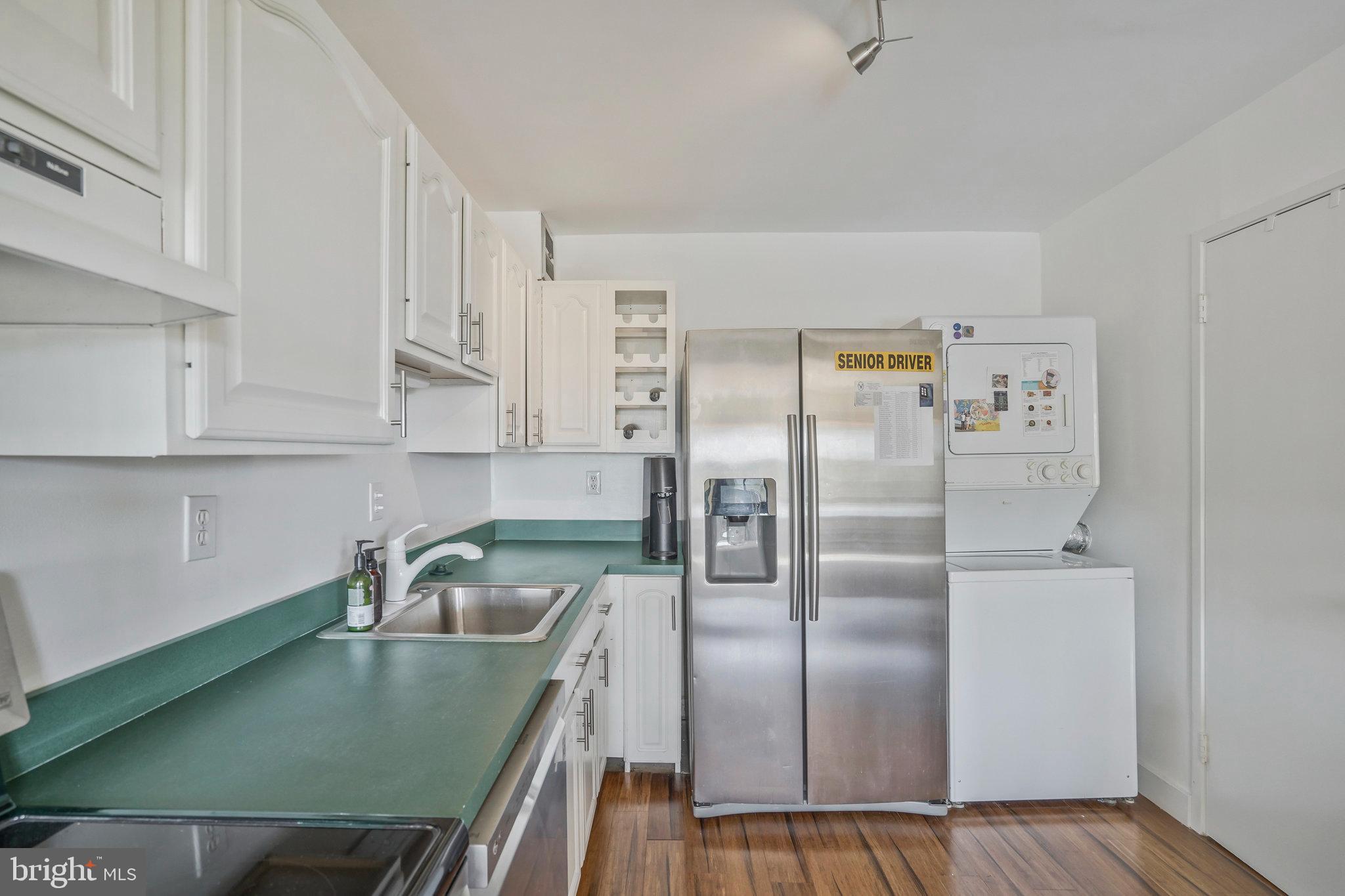 WATERGATE AT LANDMARK - Residential Lease