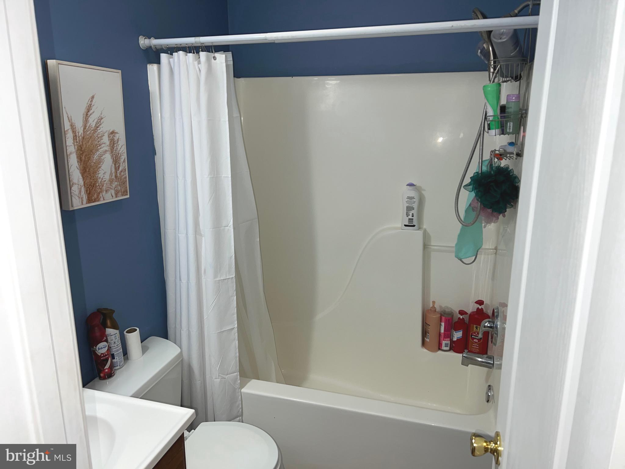 AMBER WOODS - Residential