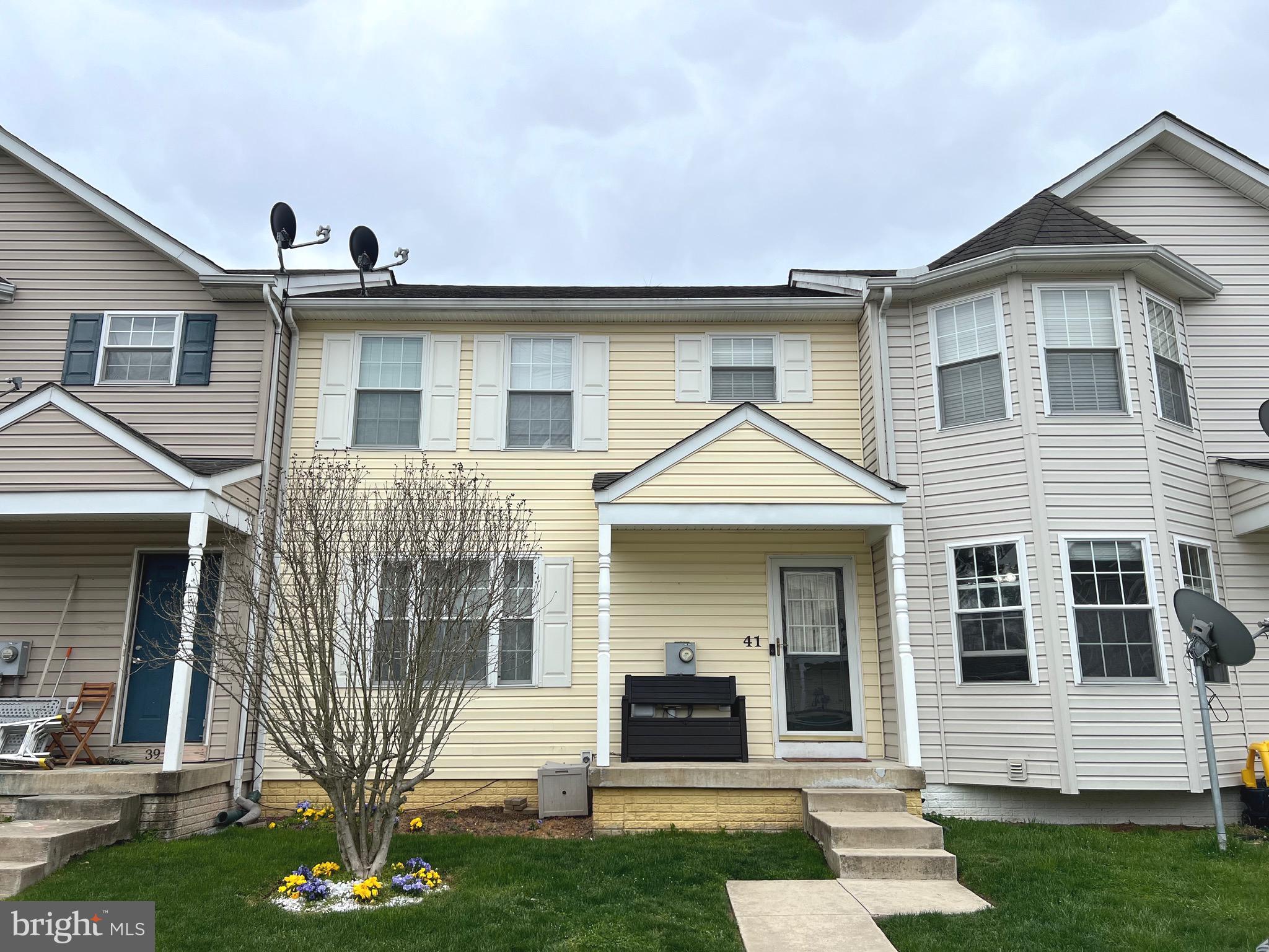 AMBER WOODS - Residential