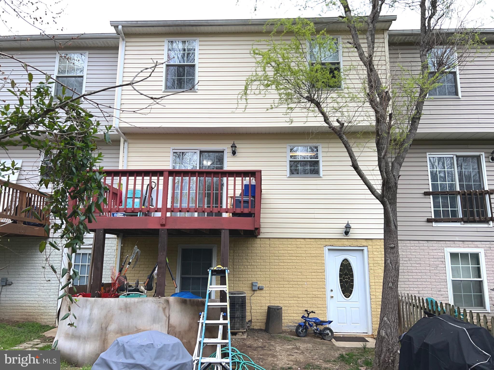 AMBER WOODS - Residential