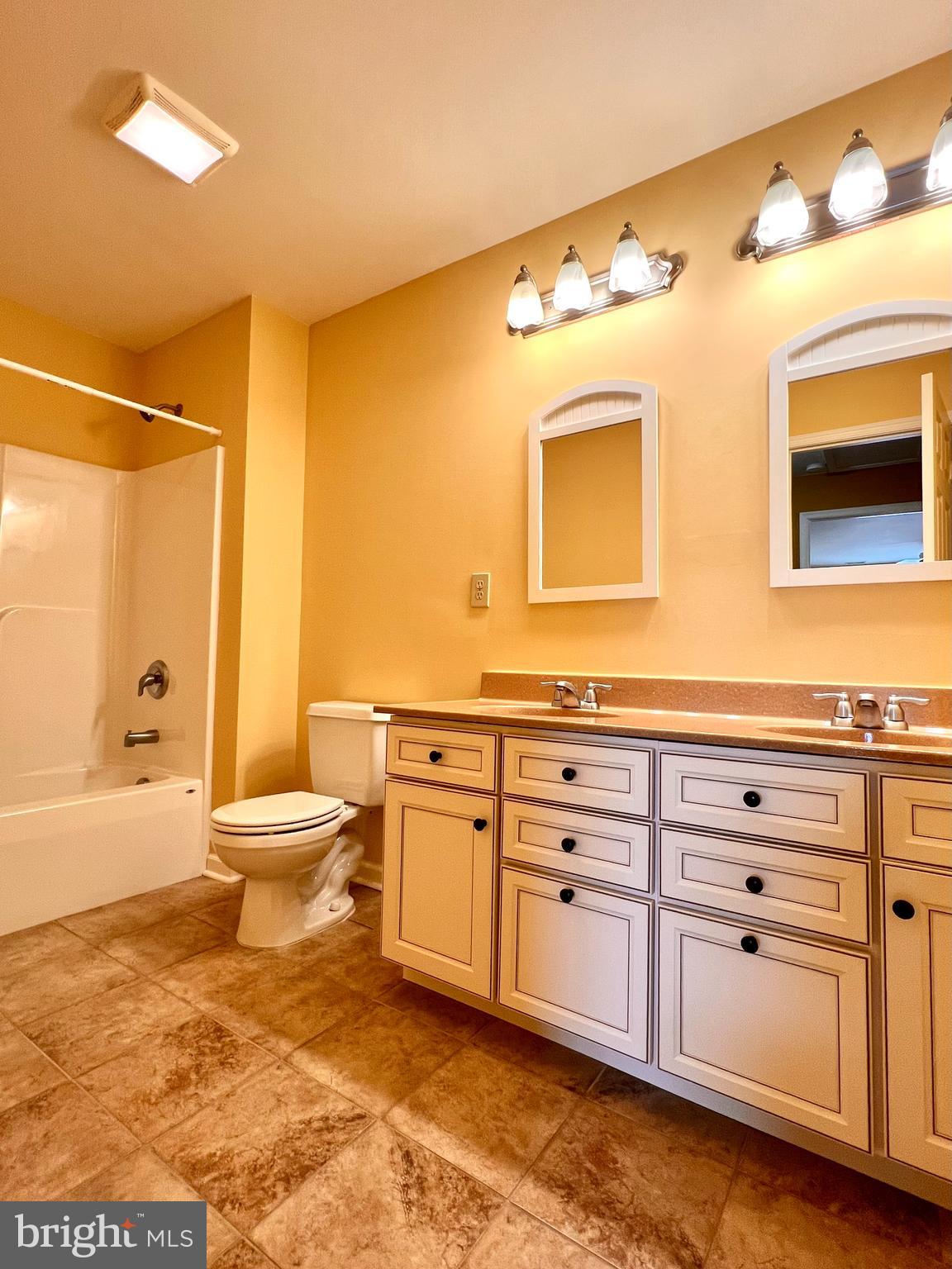 BRIAR RUN - Residential