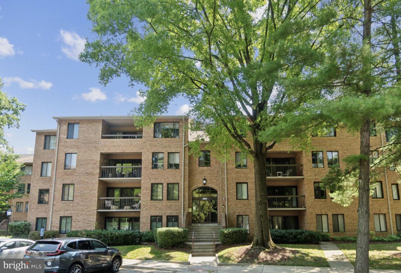 GEORGETOWN VILLAGE - Residential Lease