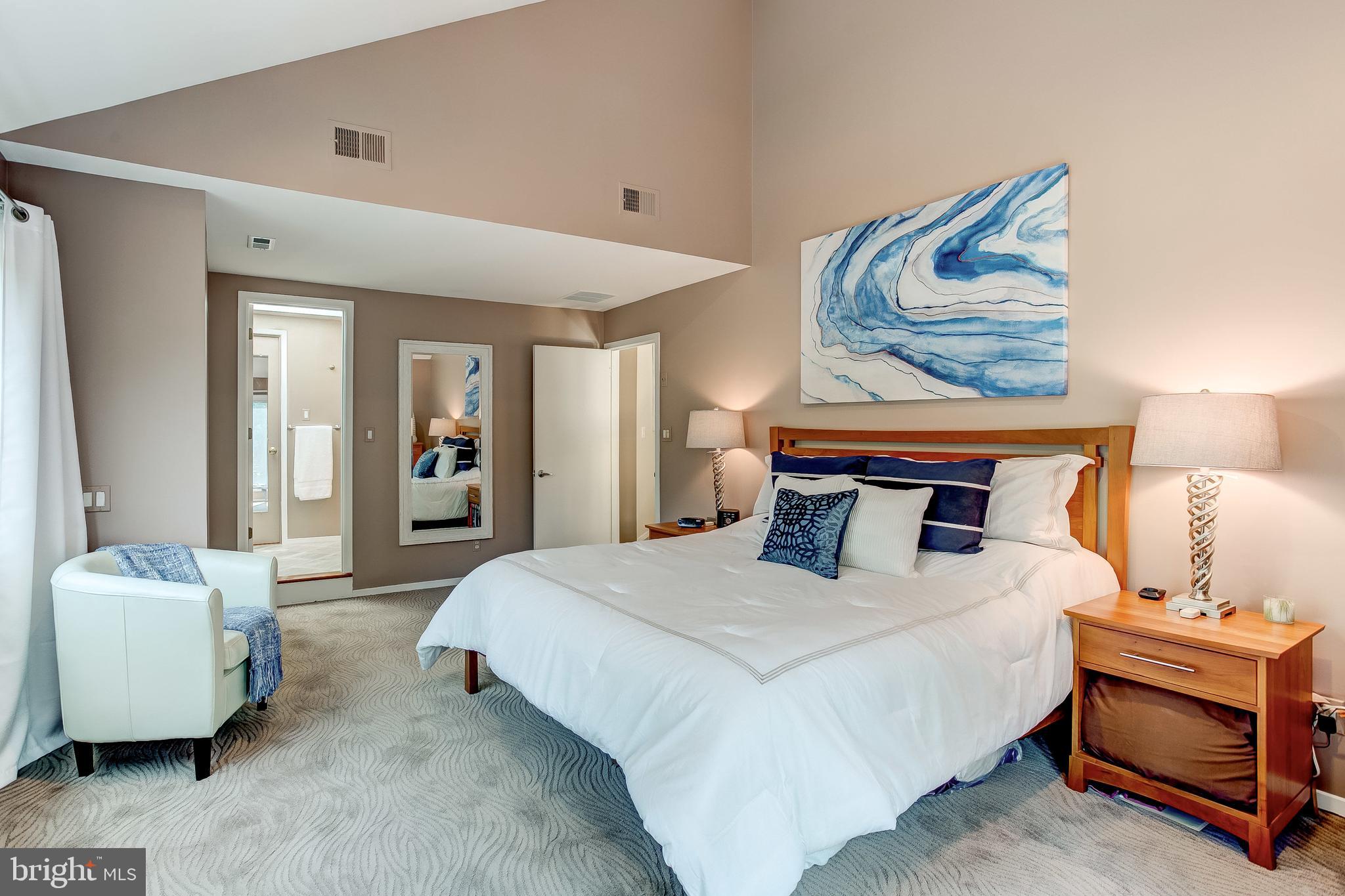 HOBBITS GLEN - Residential