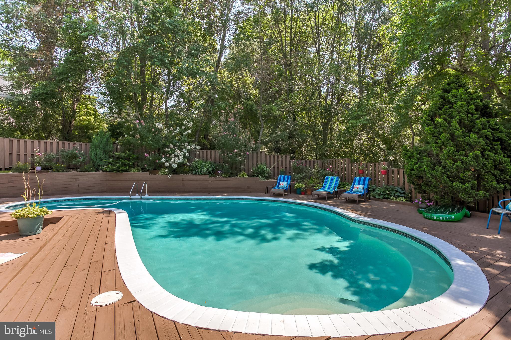 HOBBITS GLEN - Residential