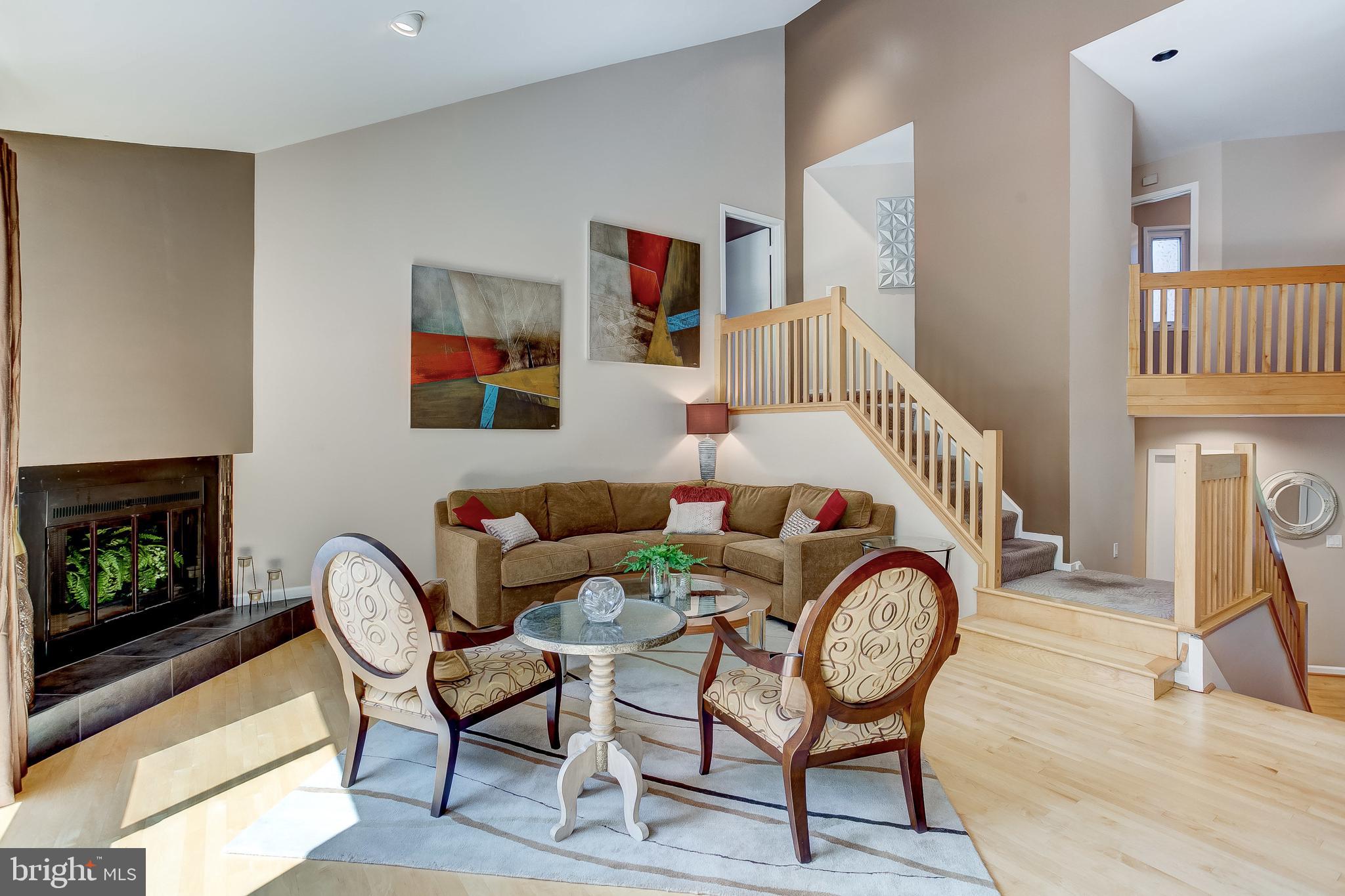 HOBBITS GLEN - Residential