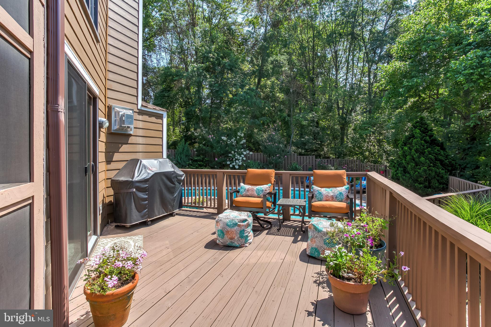 HOBBITS GLEN - Residential