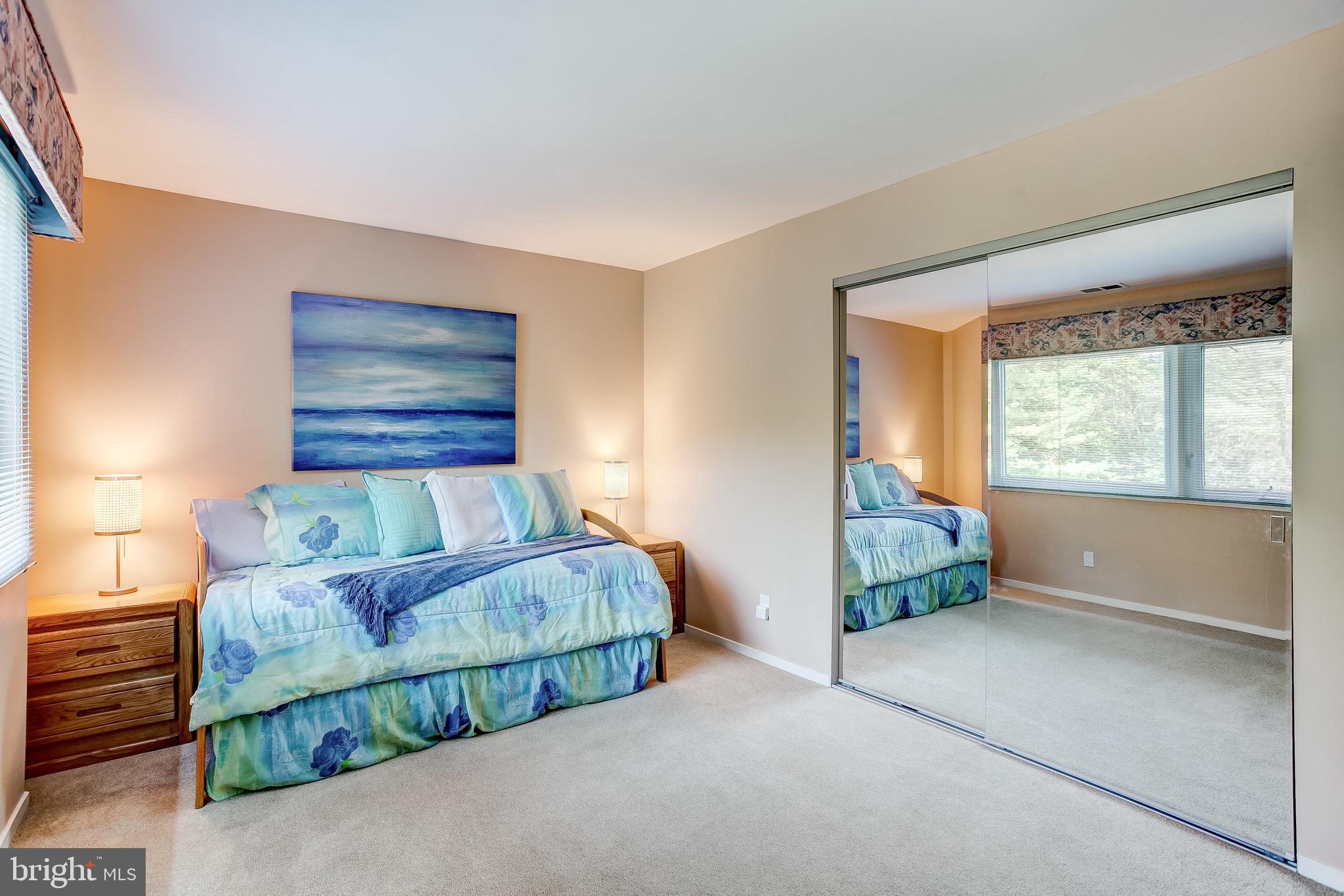 HOBBITS GLEN - Residential