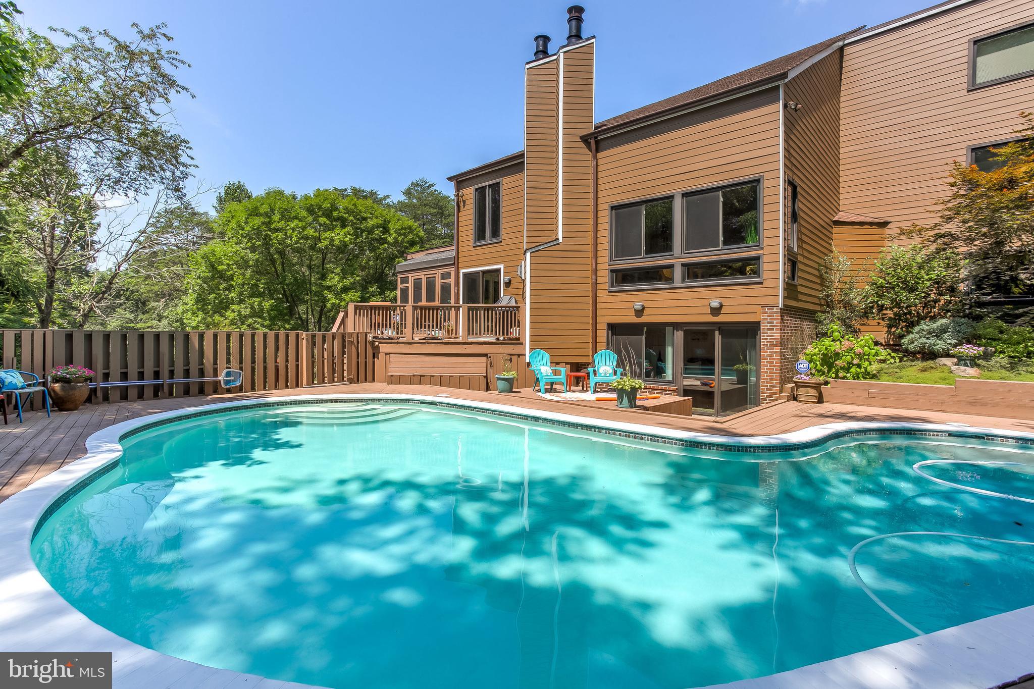 HOBBITS GLEN - Residential