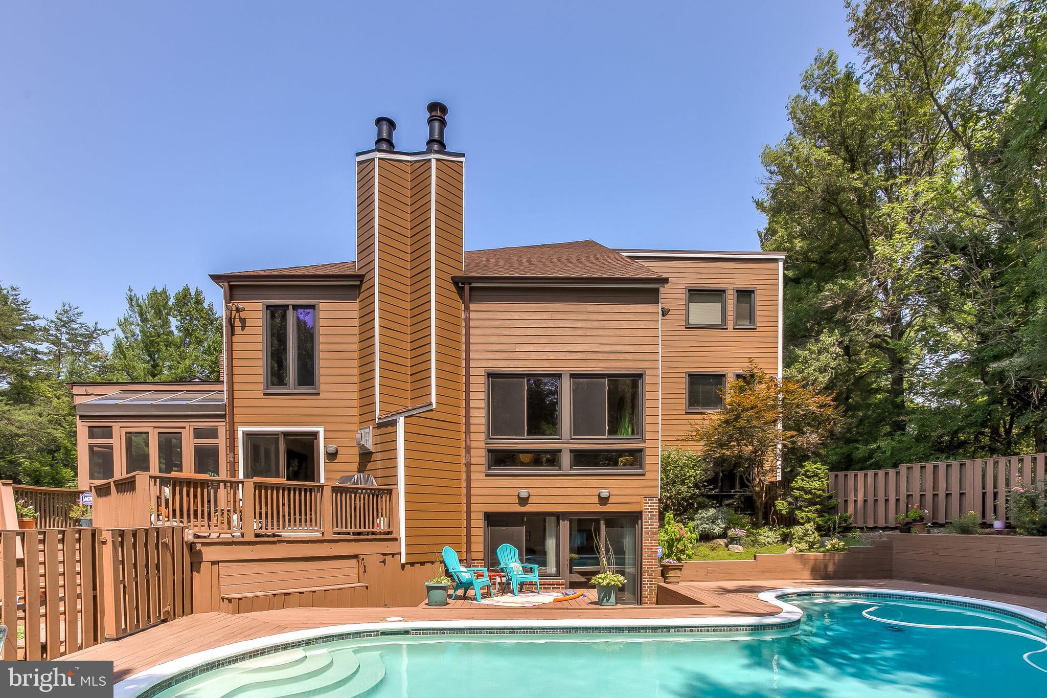 HOBBITS GLEN - Residential