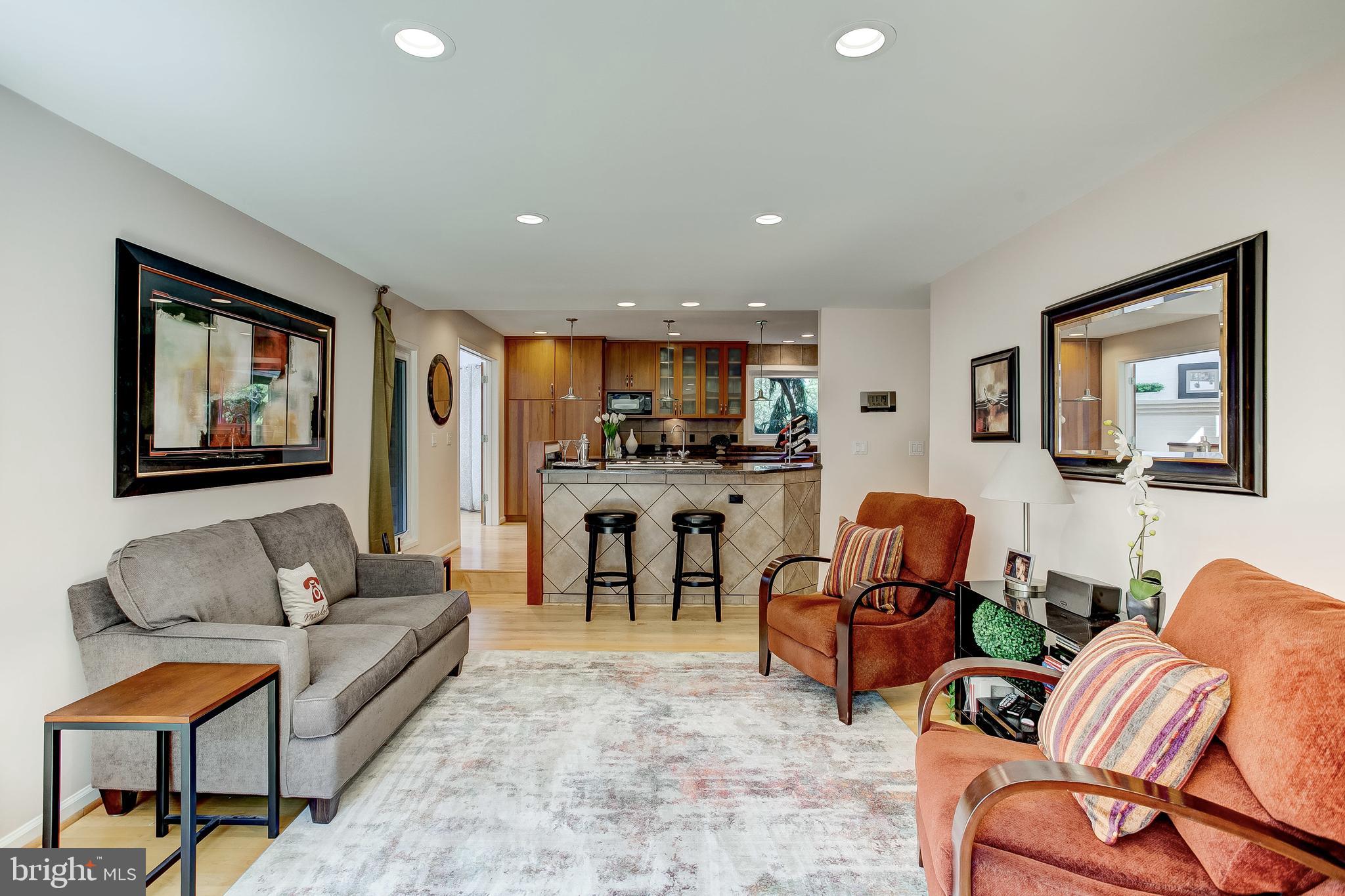 HOBBITS GLEN - Residential