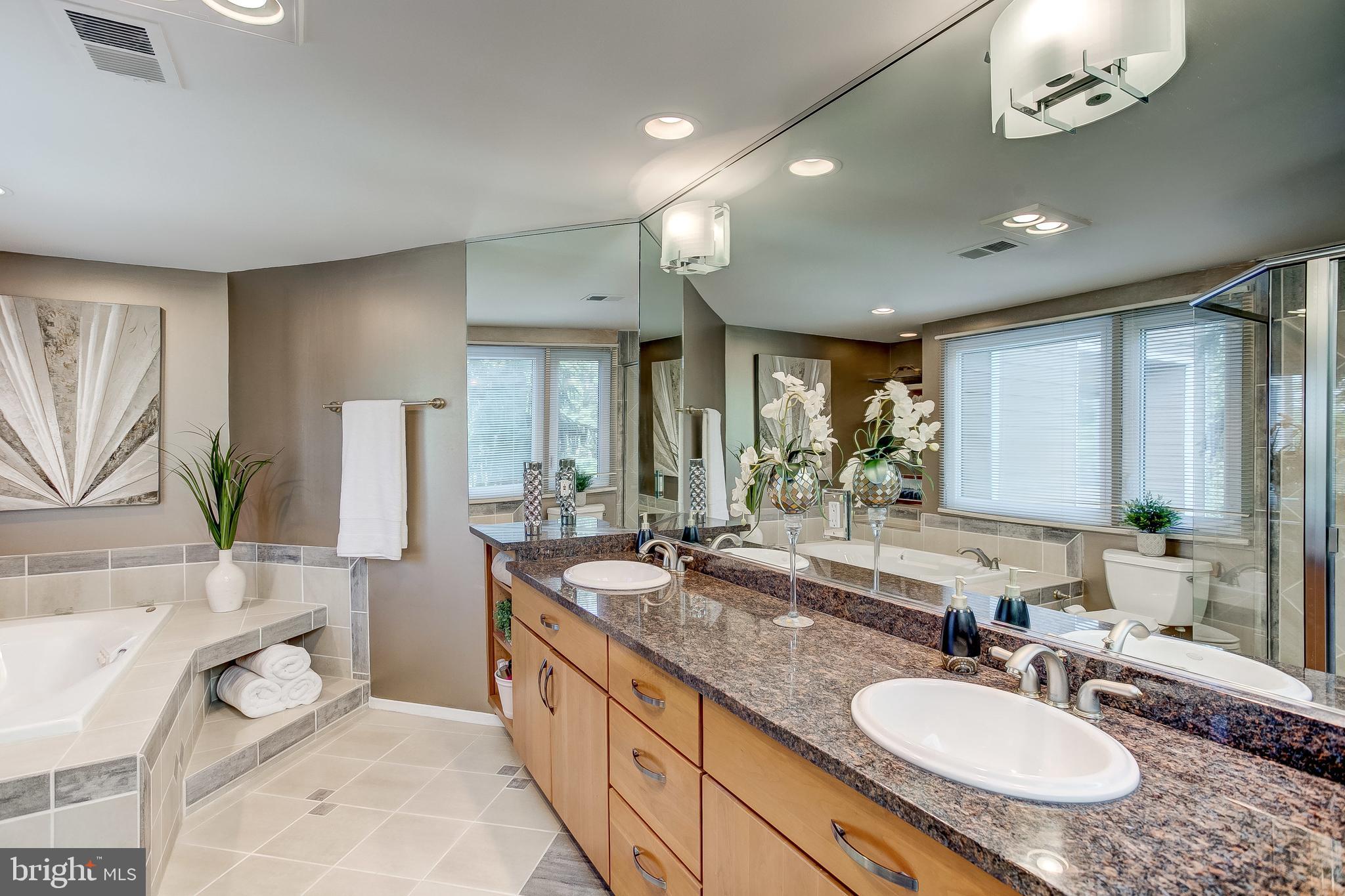 HOBBITS GLEN - Residential