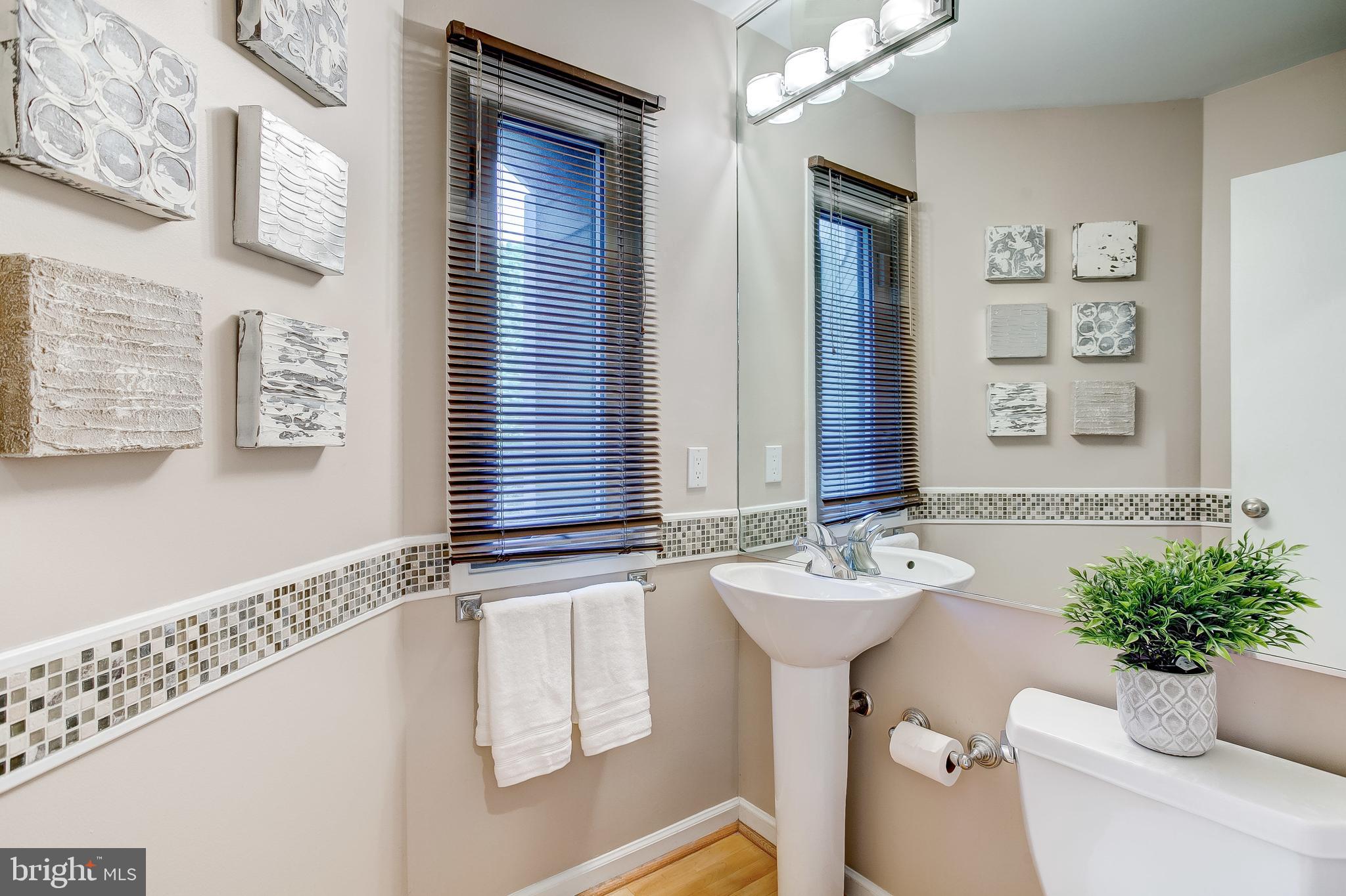 HOBBITS GLEN - Residential