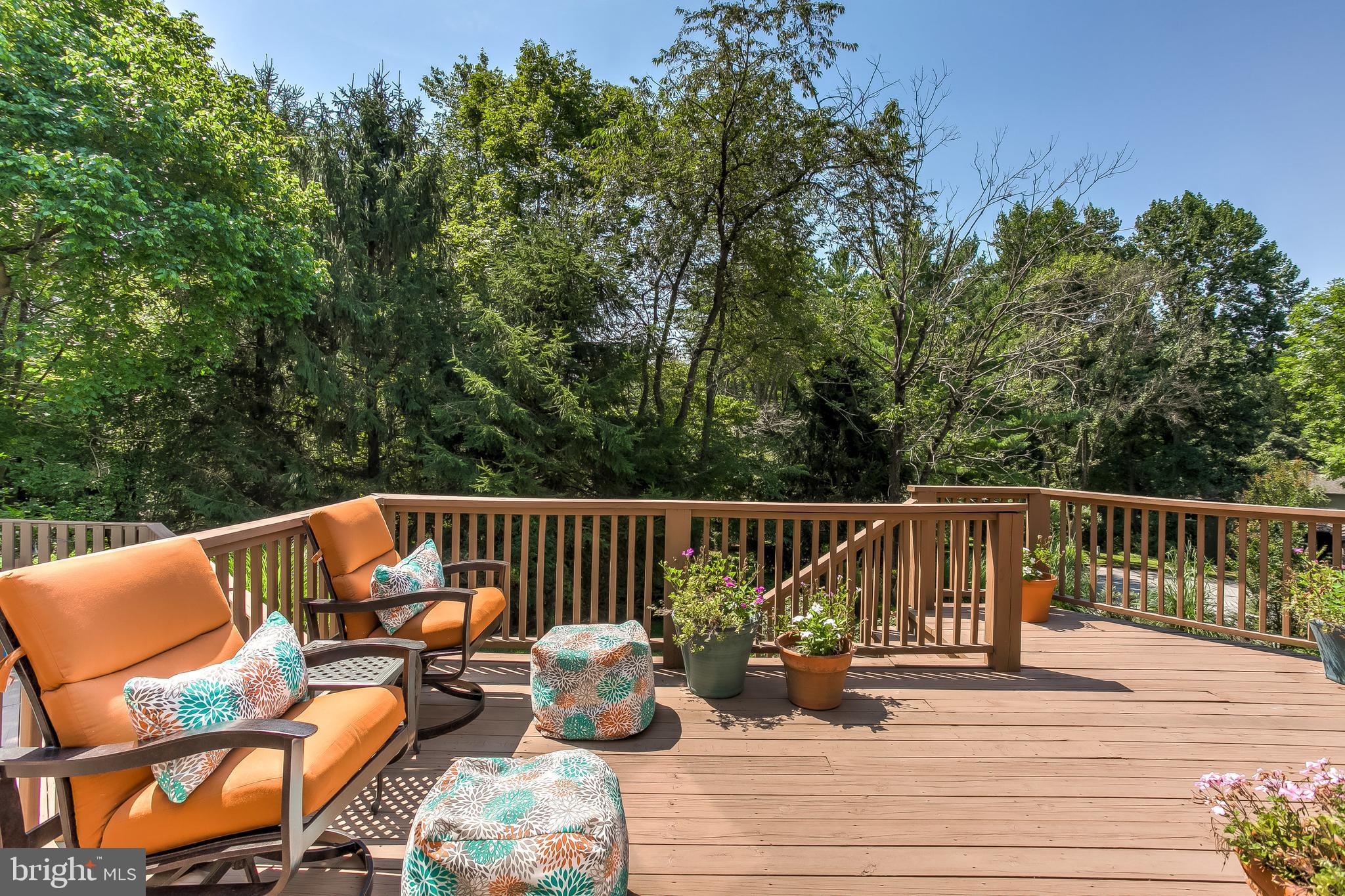 HOBBITS GLEN - Residential