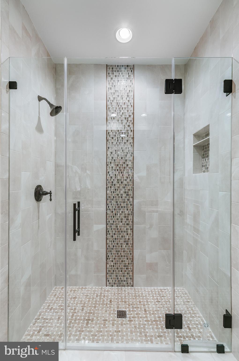 ESTATES @ CREIGHTON FARM - Residential