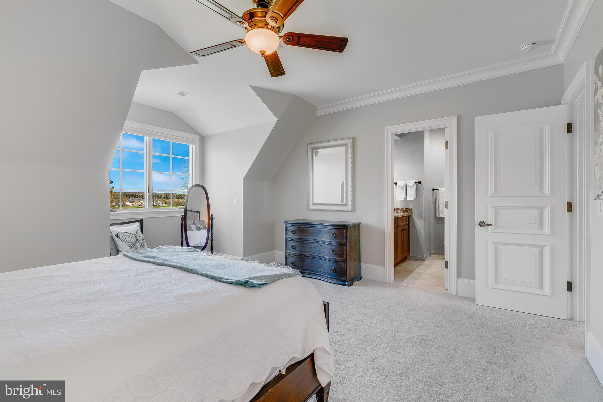 ESTATES @ CREIGHTON FARM - Residential