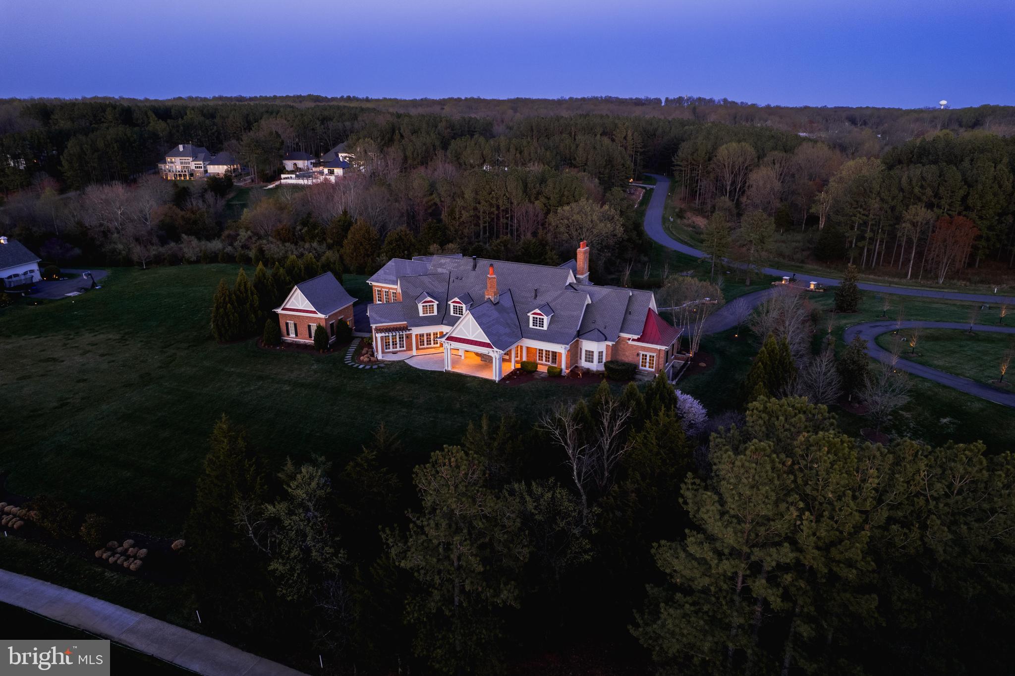 ESTATES @ CREIGHTON FARM - Residential