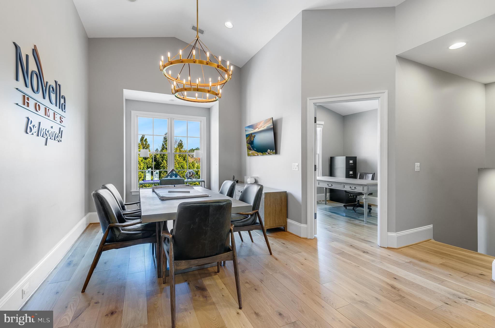 ESTATES @ CREIGHTON FARM - Residential