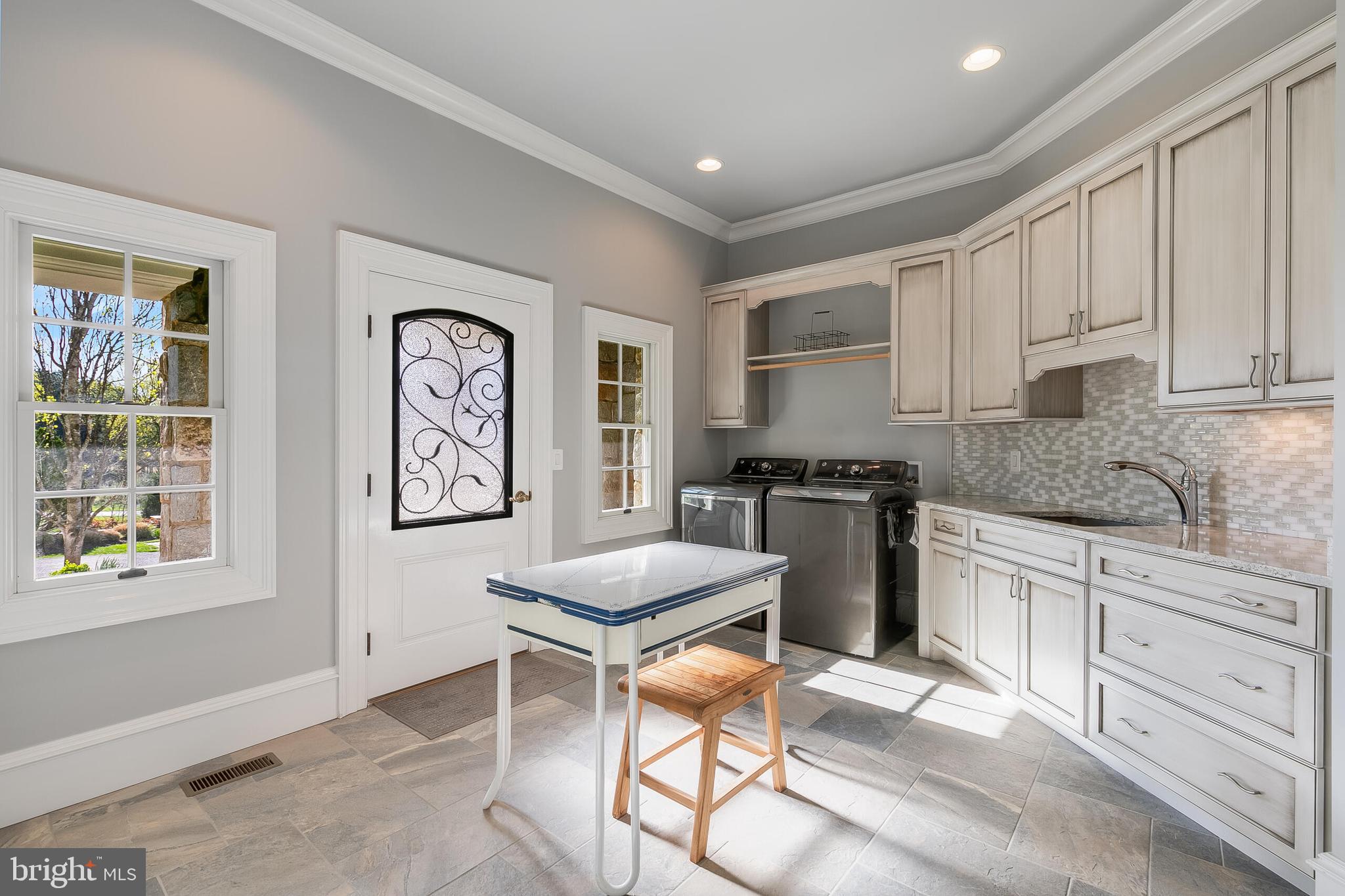 ESTATES @ CREIGHTON FARM - Residential