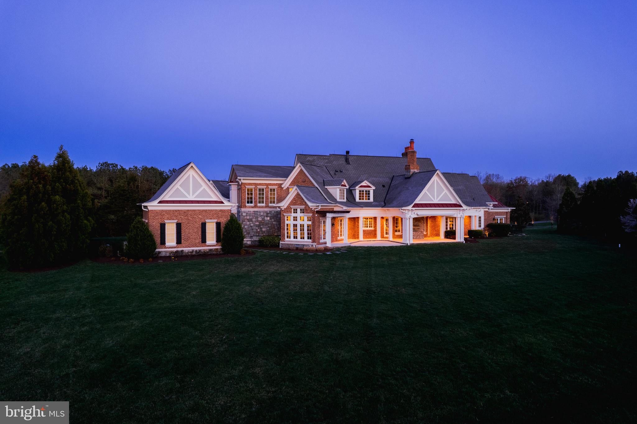 ESTATES @ CREIGHTON FARM - Residential