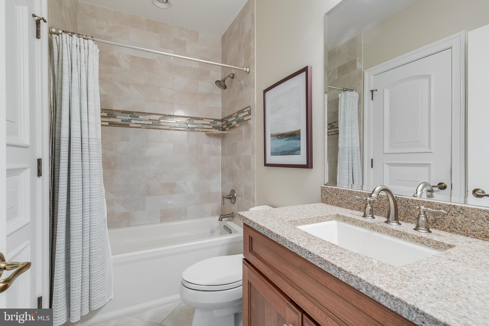 ESTATES @ CREIGHTON FARM - Residential